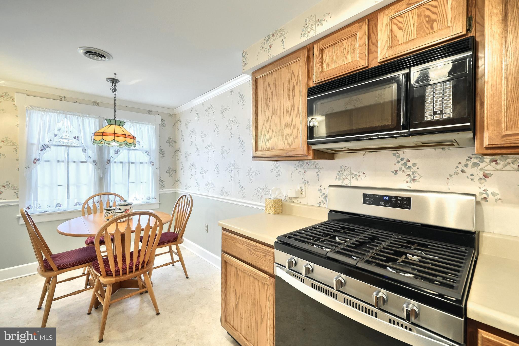 STONEGATE VILLAGE - Residential