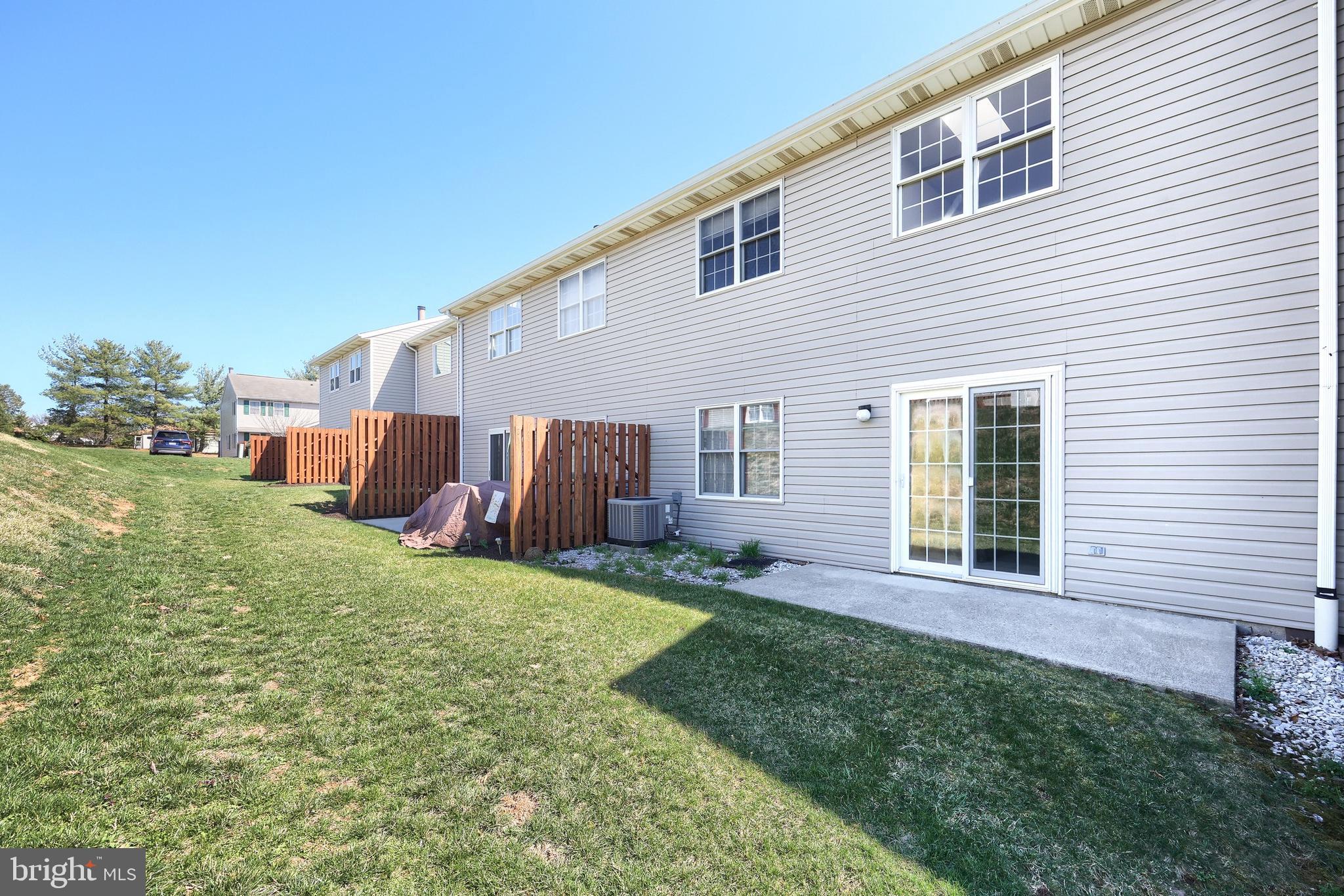 STONEGATE VILLAGE - Residential