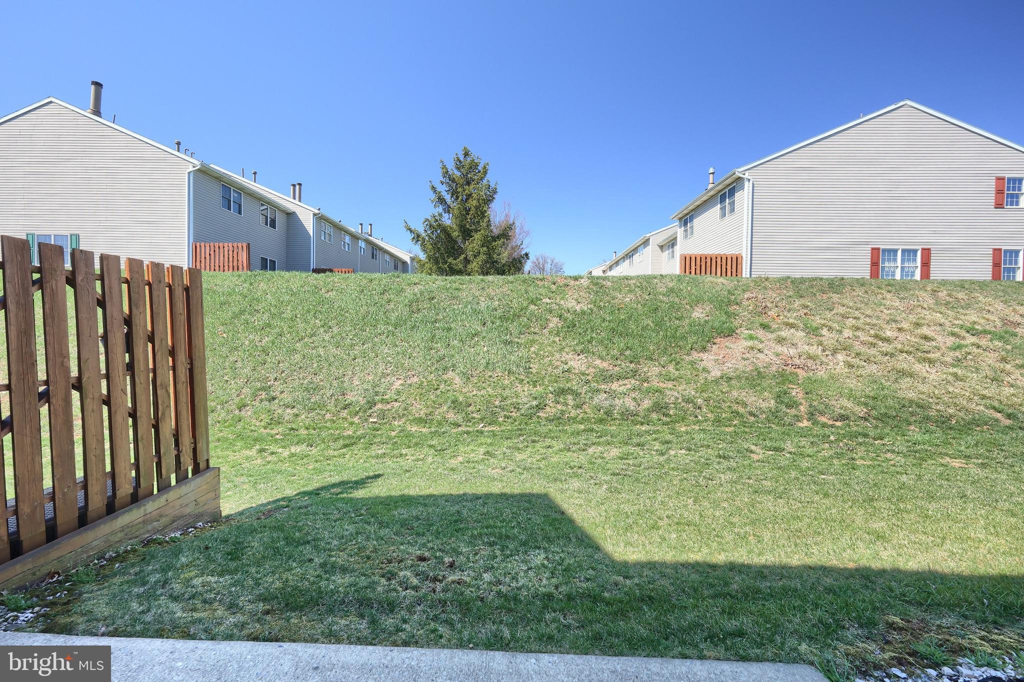 STONEGATE VILLAGE - Residential