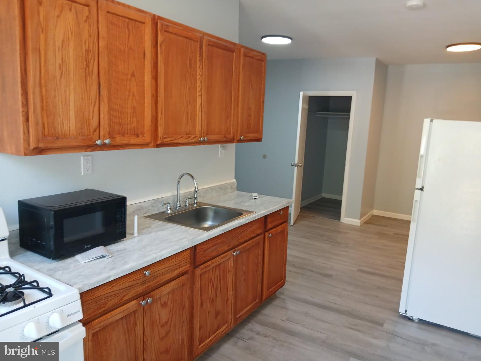 8 TRENTON ROAD 15