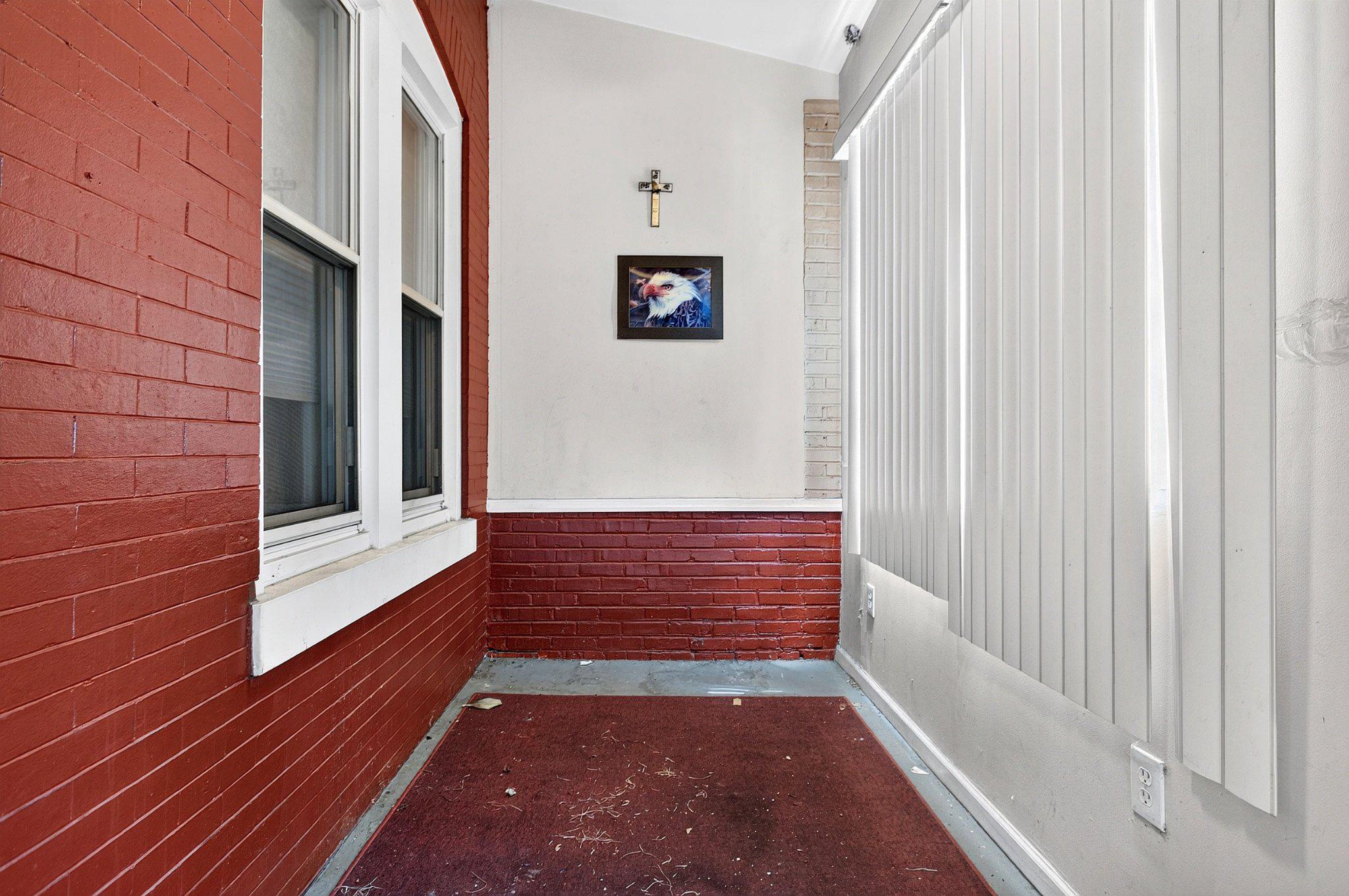 338 HEWITT STREET
