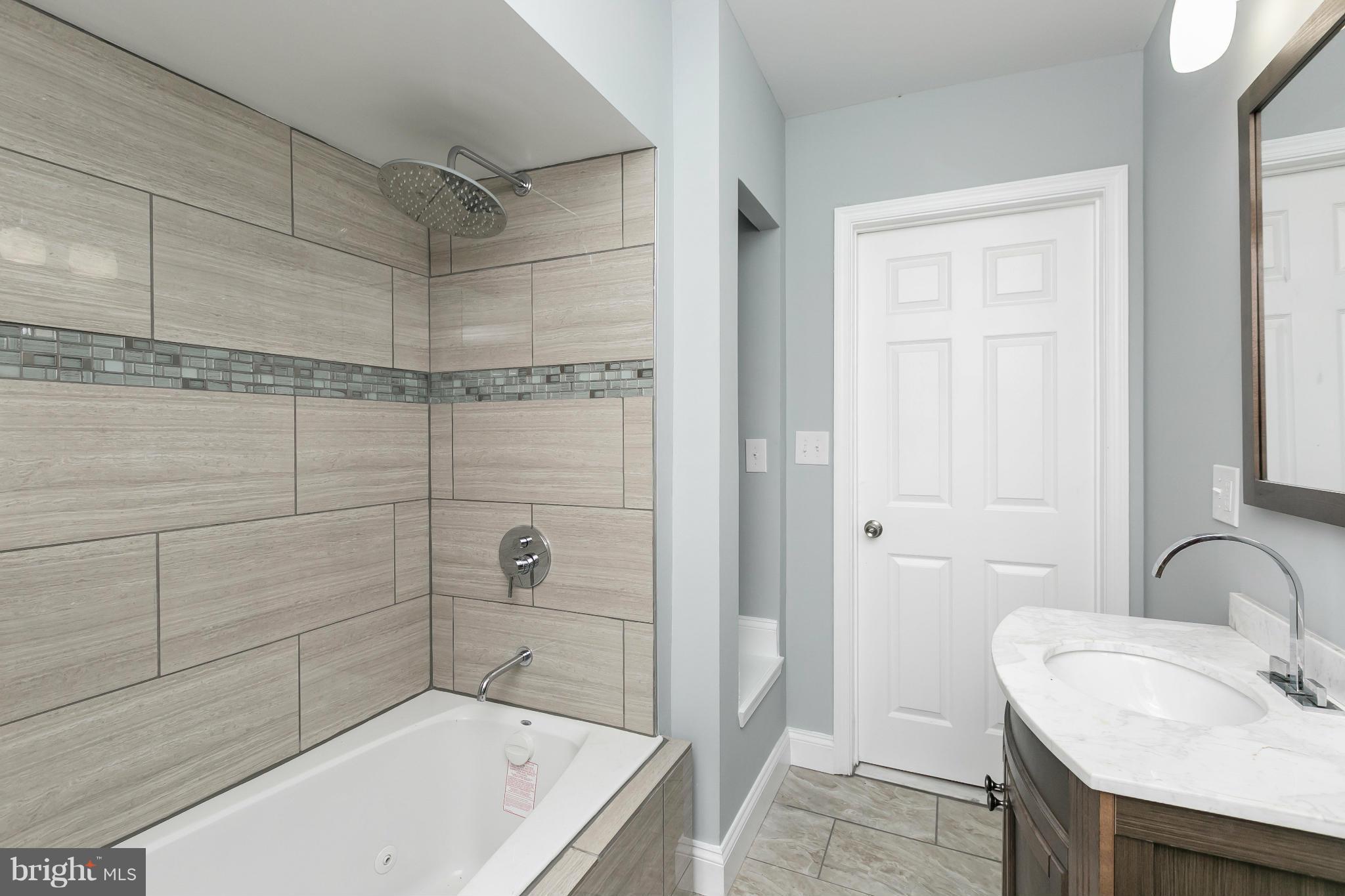 NORTHWOOD - Residential