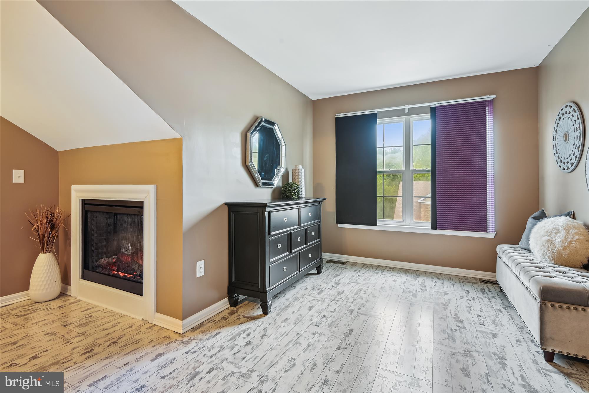 SAN FRANCISCO BY THE BAY - Residential