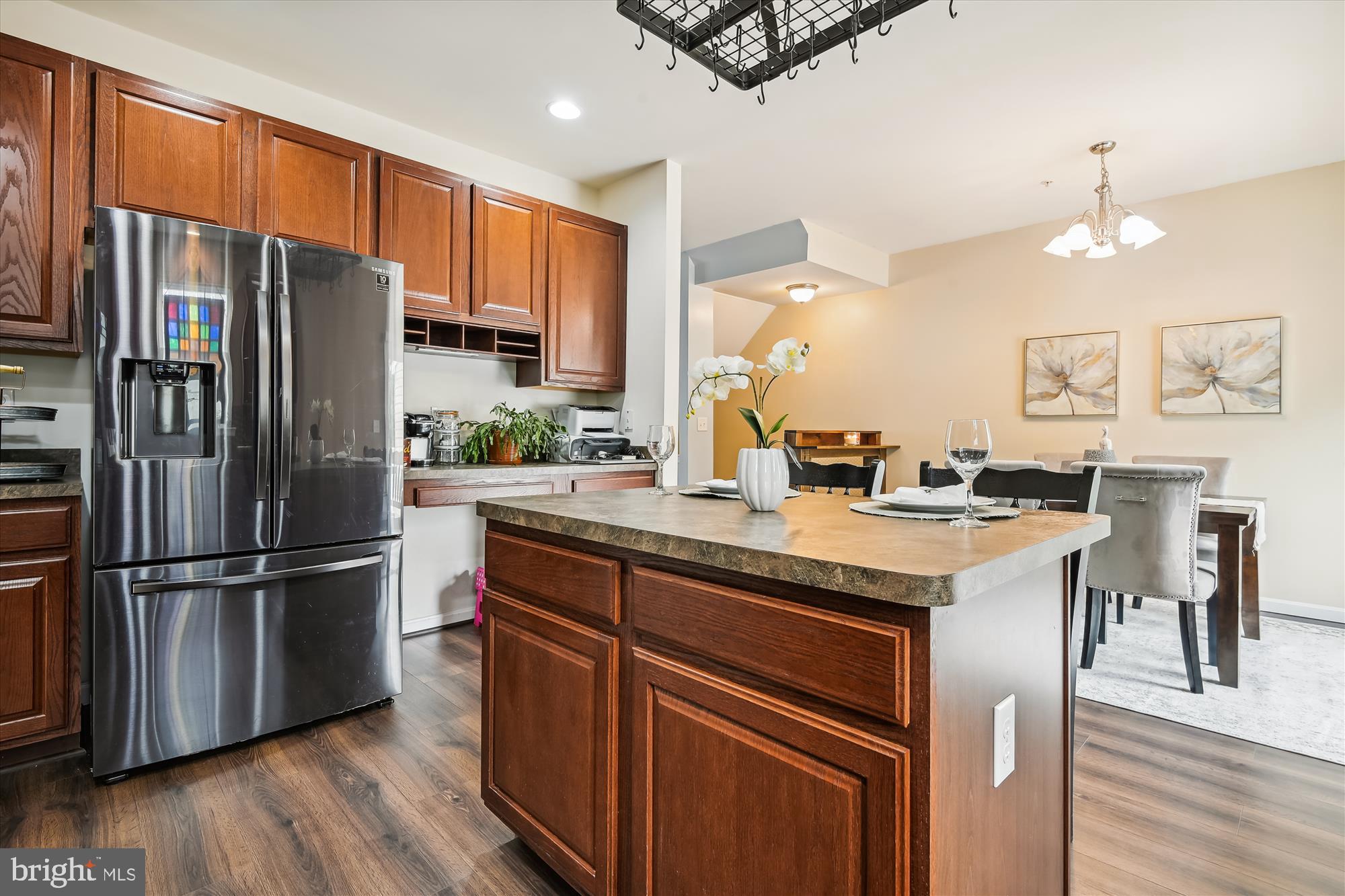 SAN FRANCISCO BY THE BAY - Residential