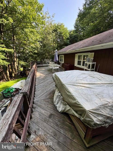 122 HEMLOCK TRAIL