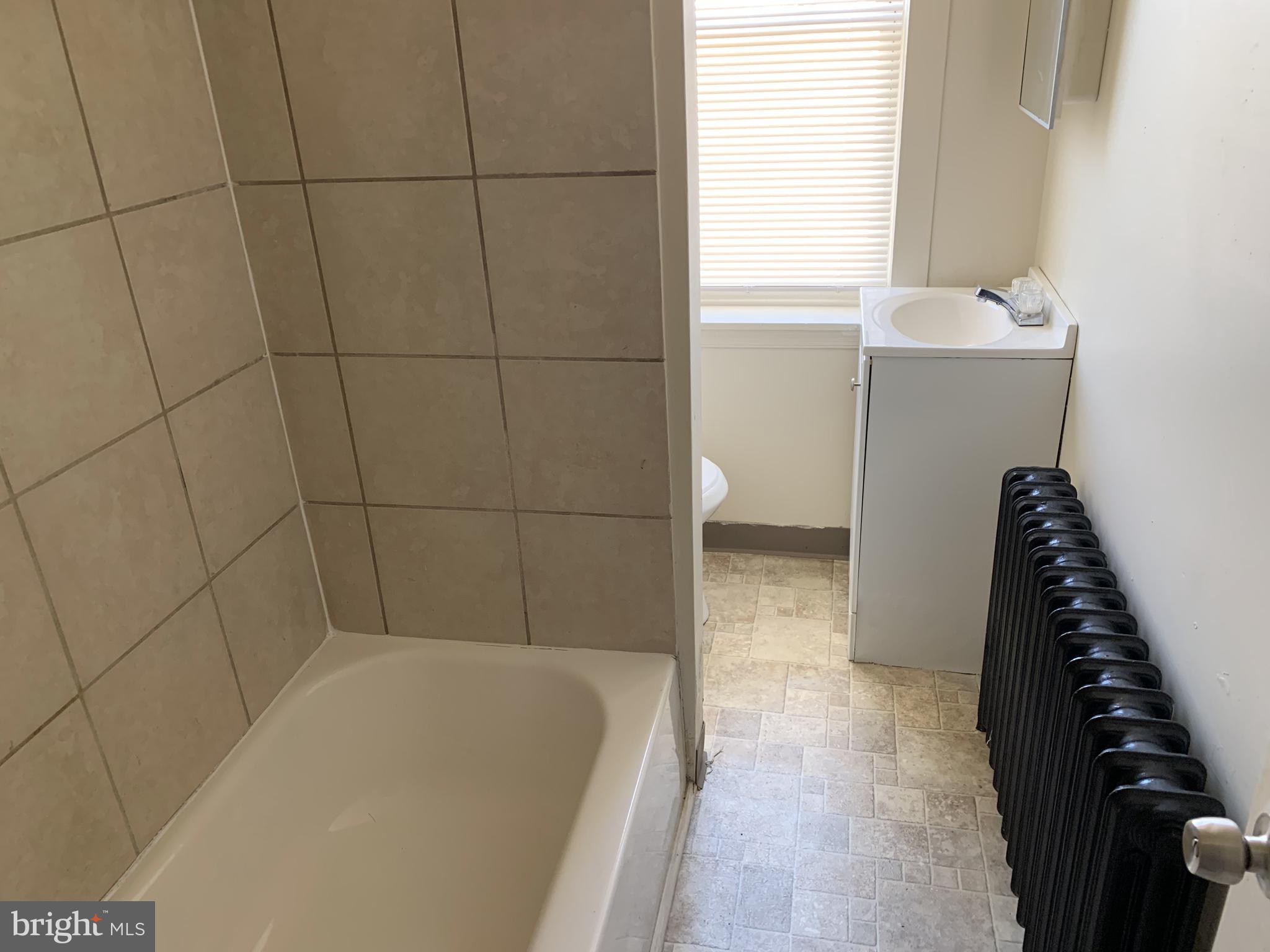 PHILADELPHIA (SOUTHWEST) - Residential Lease