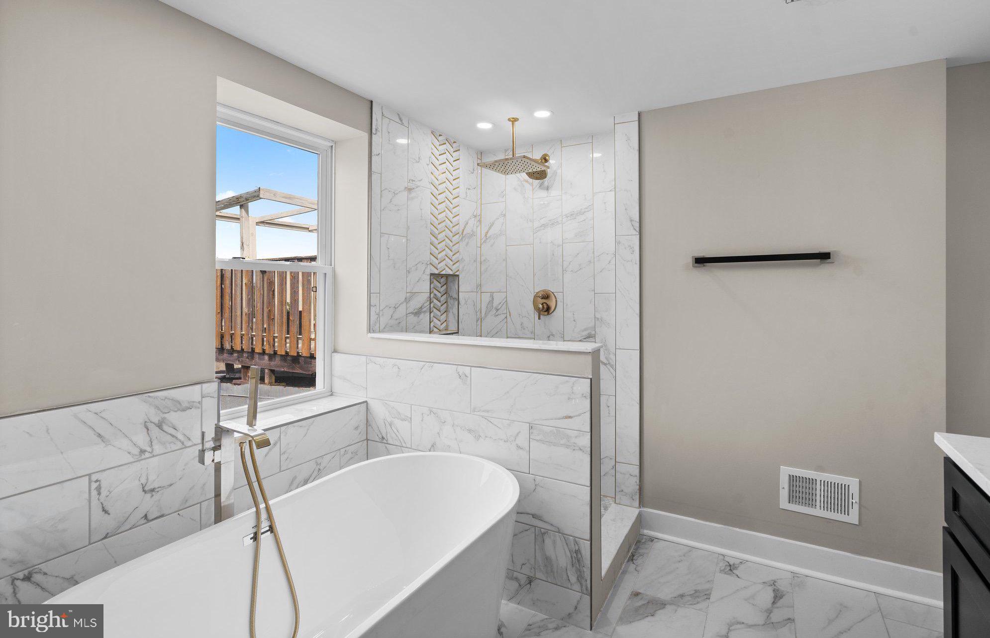 BUTCHERS HILL - Residential