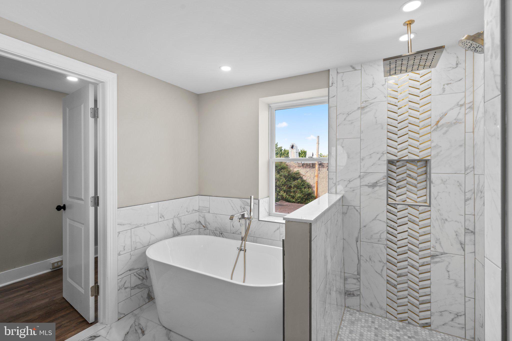 BUTCHERS HILL - Residential