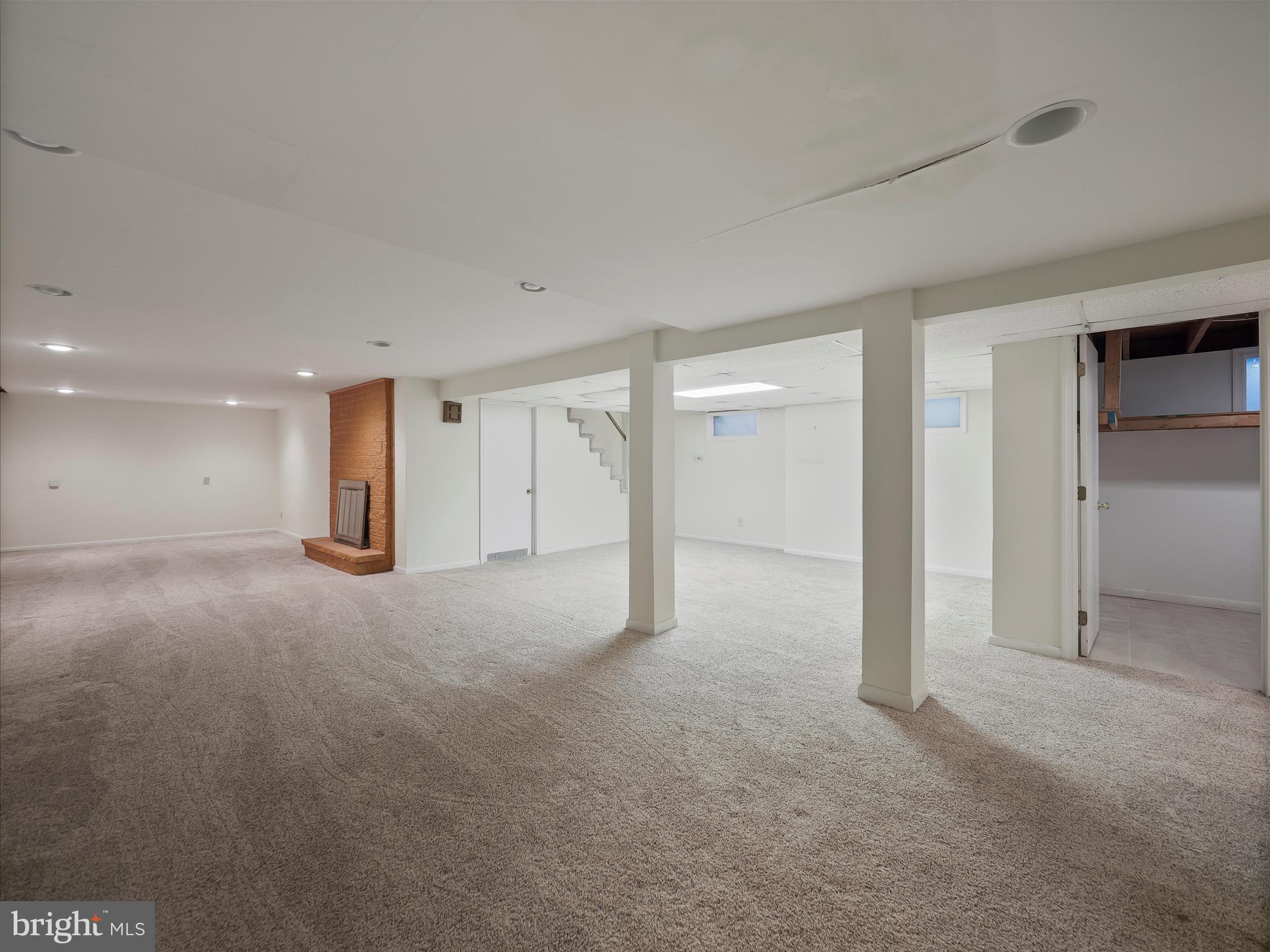 FOUNTAIN HEAD - Residential