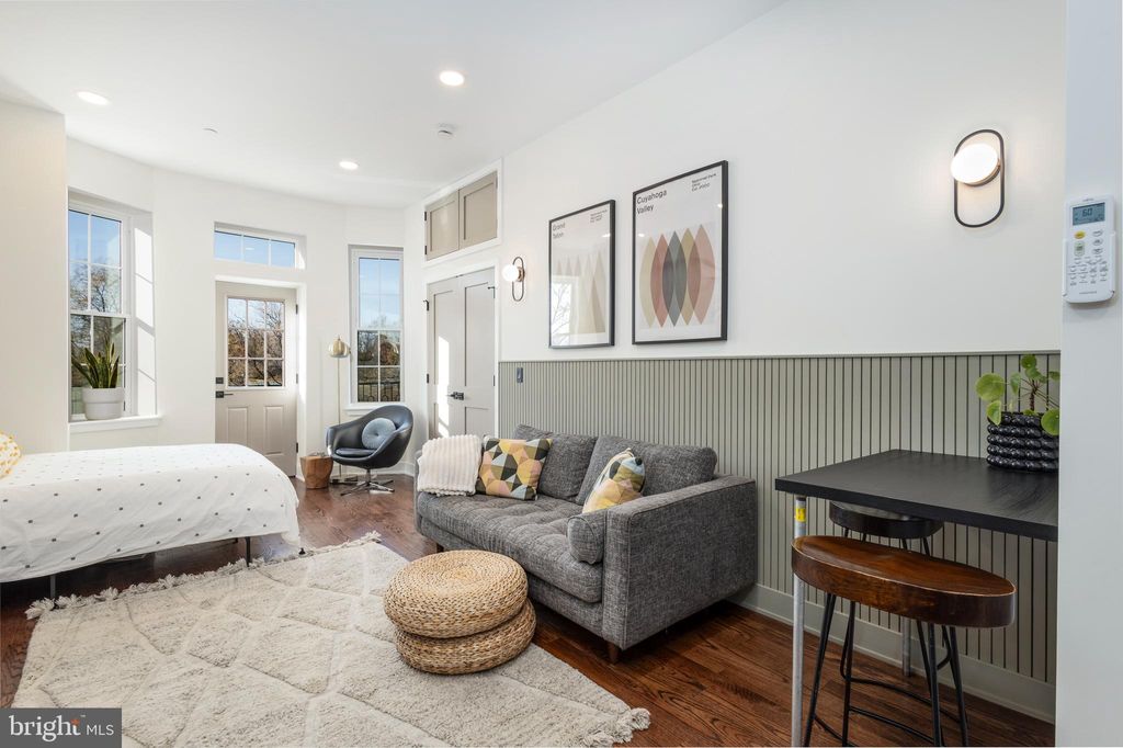 Photo of 1613 N 33rd Street #B, PHILADELPHIA, PA 19121 (MLS # PAPH2566472)