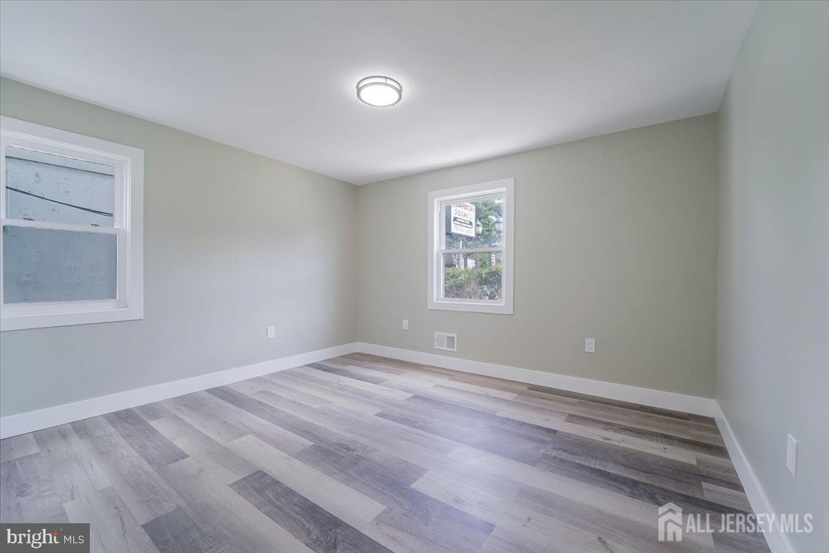 951 AMBOY AVENUE 953