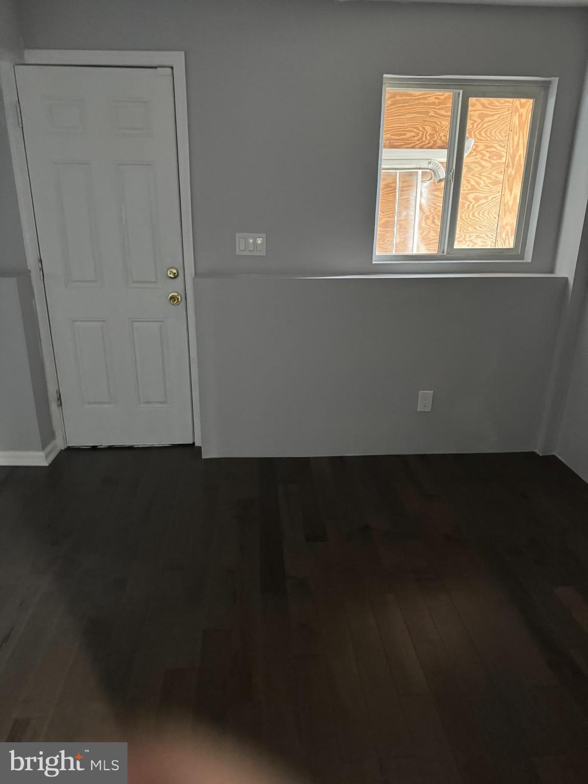 QUEENS PARK - Residential