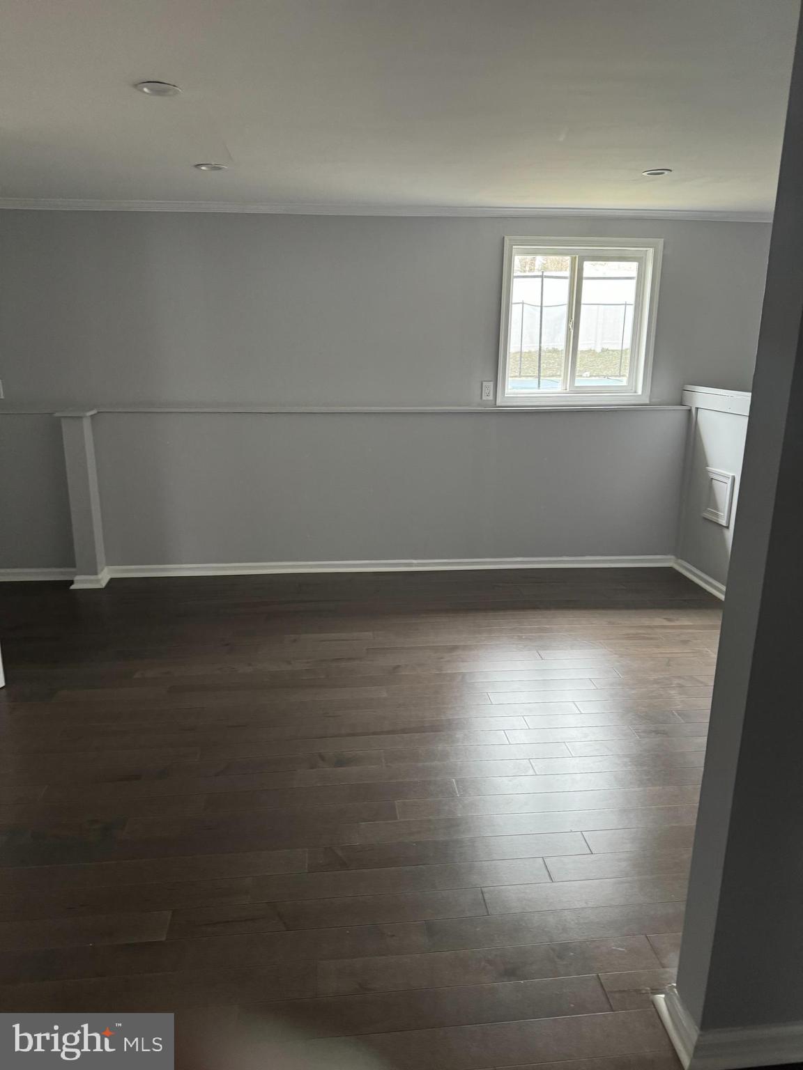 QUEENS PARK - Residential