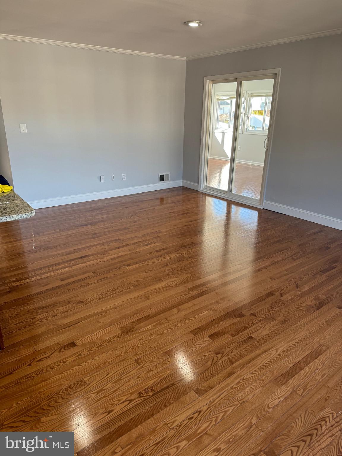 QUEENS PARK - Residential