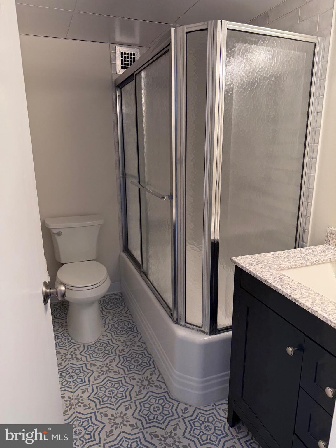 RADNOR HOUSE - Residential Lease