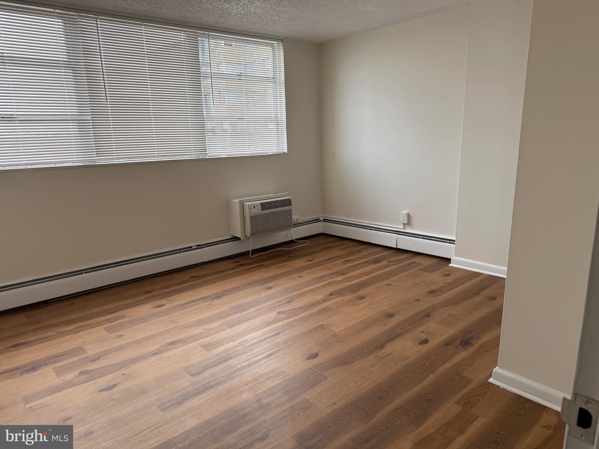 RADNOR HOUSE - Residential Lease