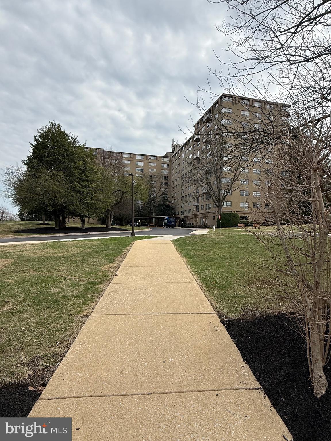 RADNOR HOUSE - Residential Lease