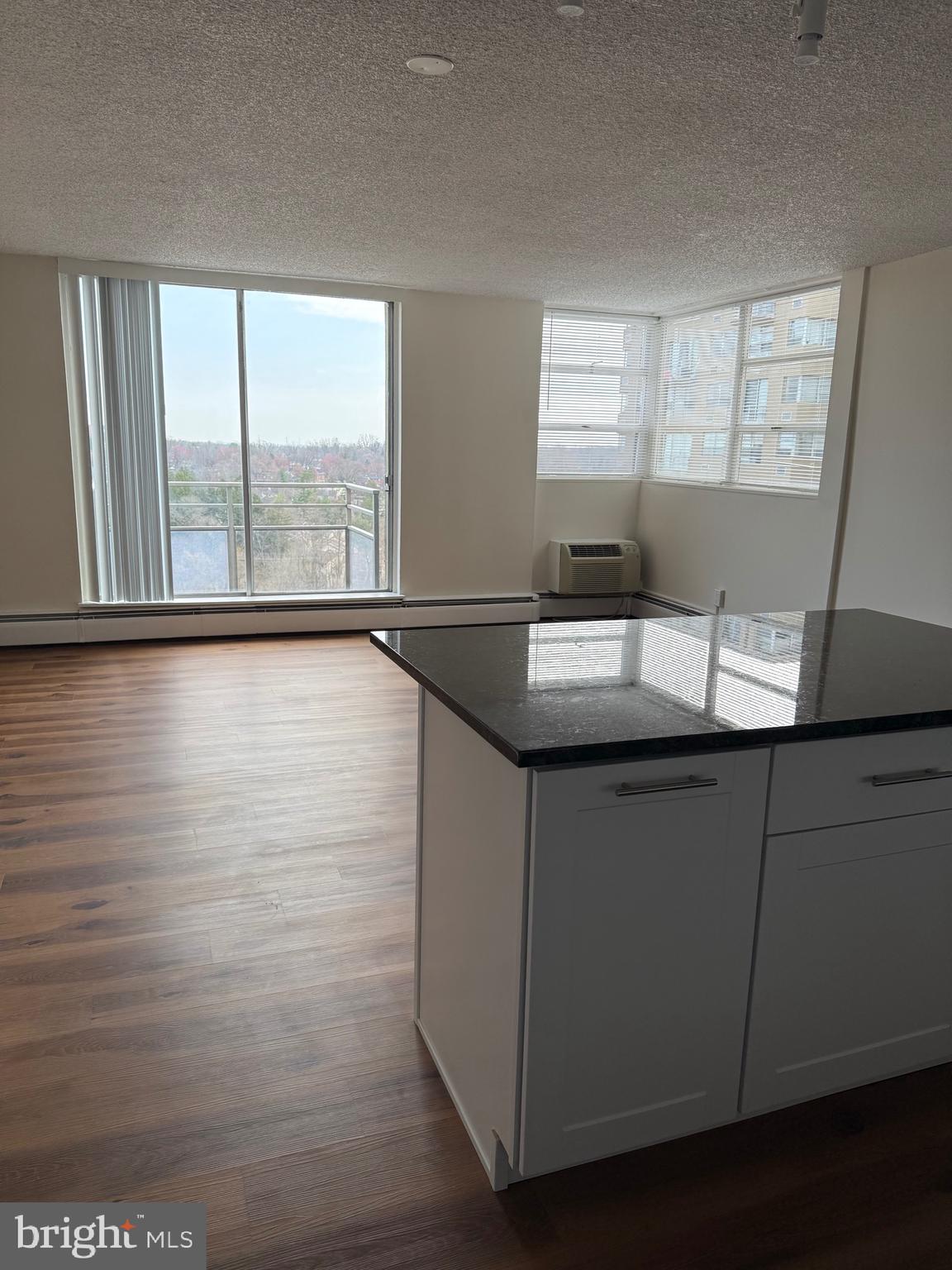 RADNOR HOUSE - Residential Lease