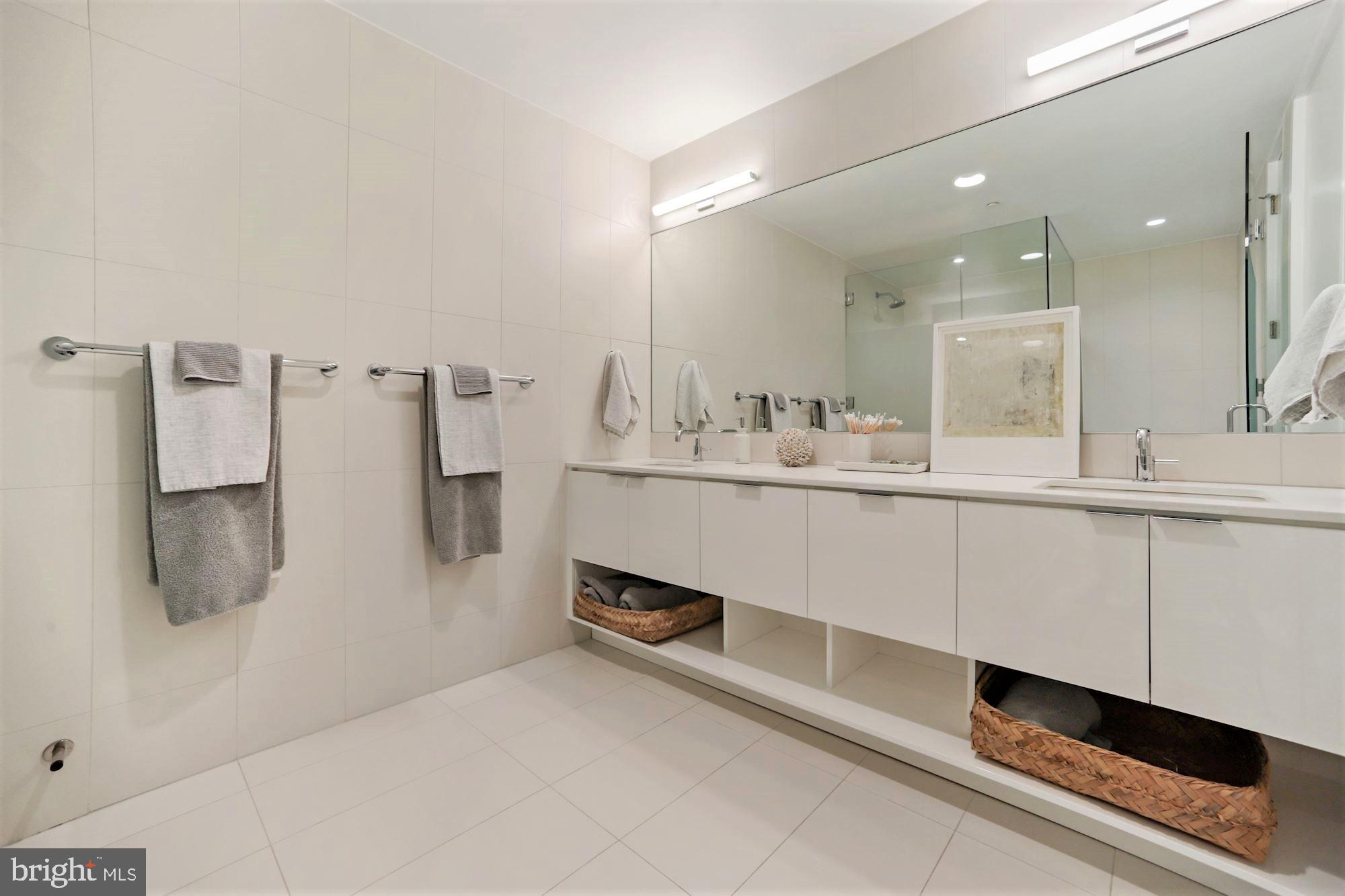 WEST END - Residential