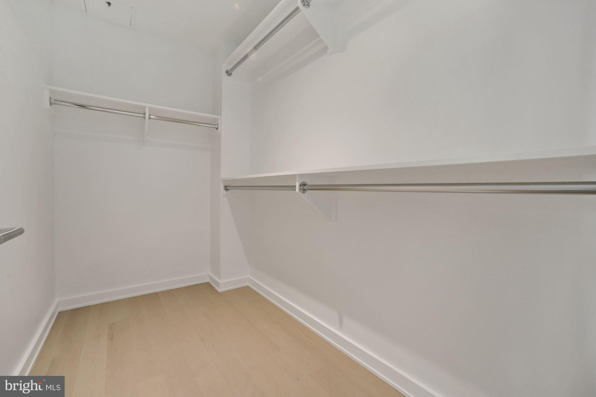 WEST END - Residential