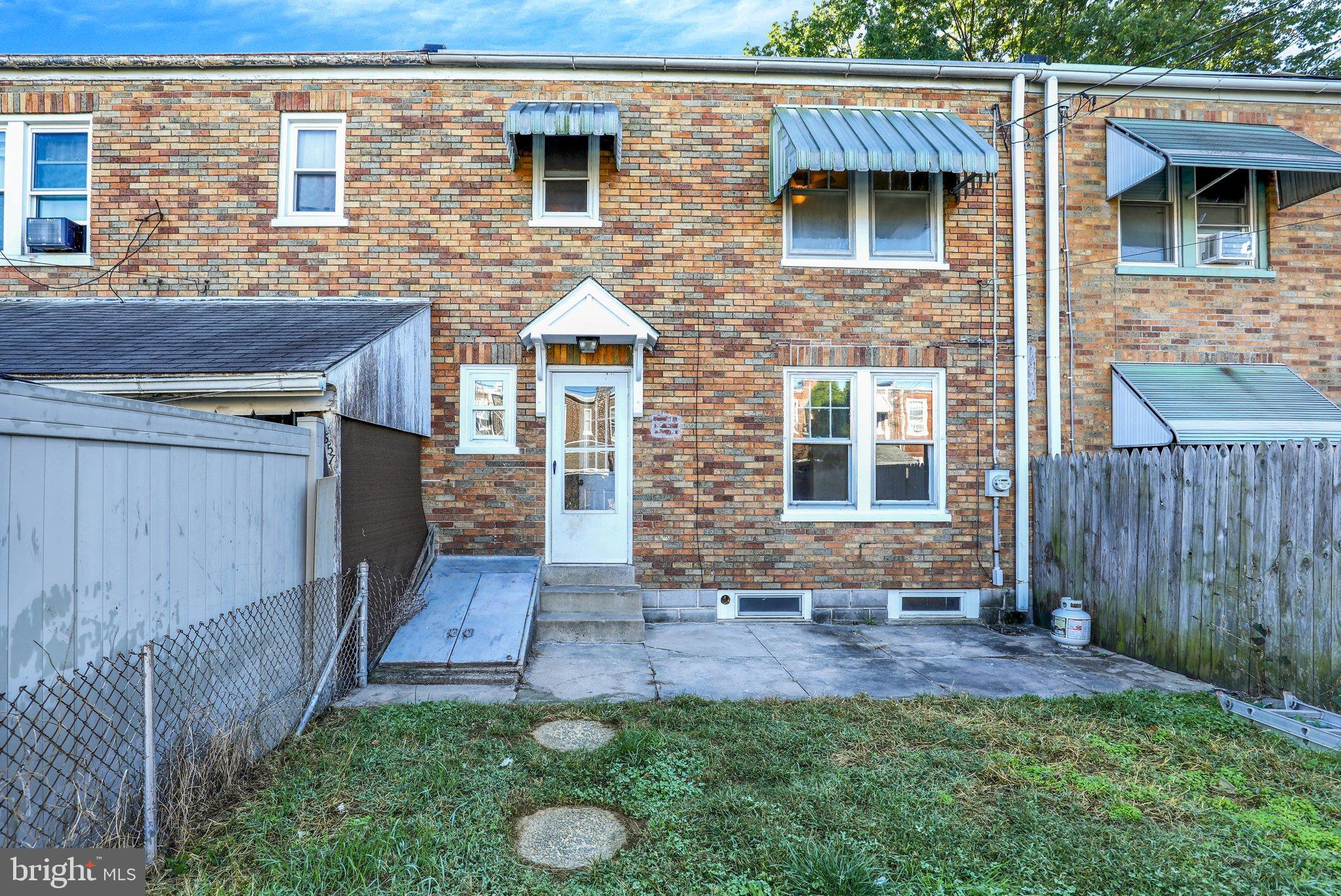 555 BURROWES AVENUE