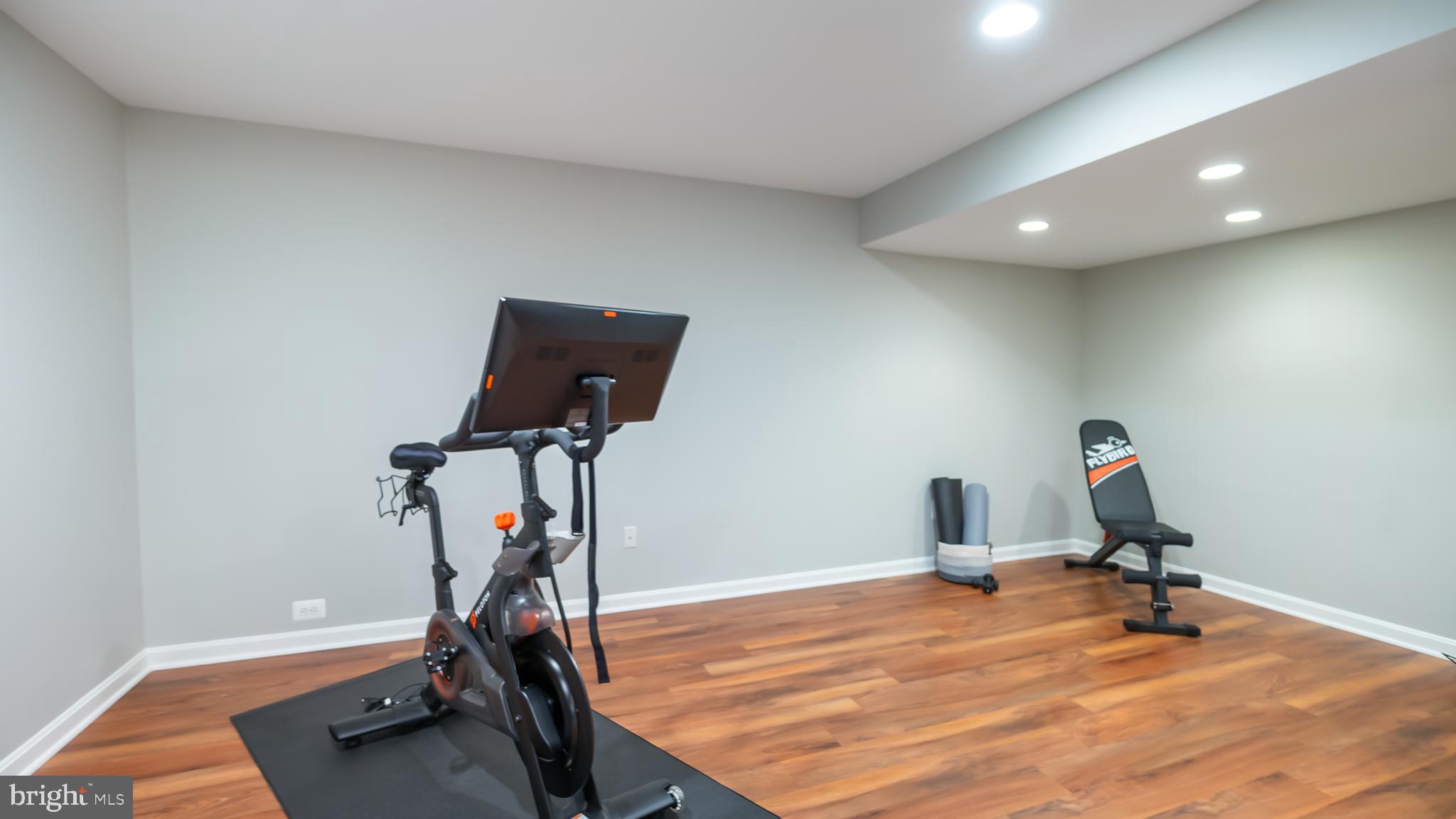 ELLENWOOD - Residential