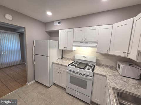 Townhouse For Rent - 2201 Strahle Street #A18<br/> PHILADELPHIA, PA 19152