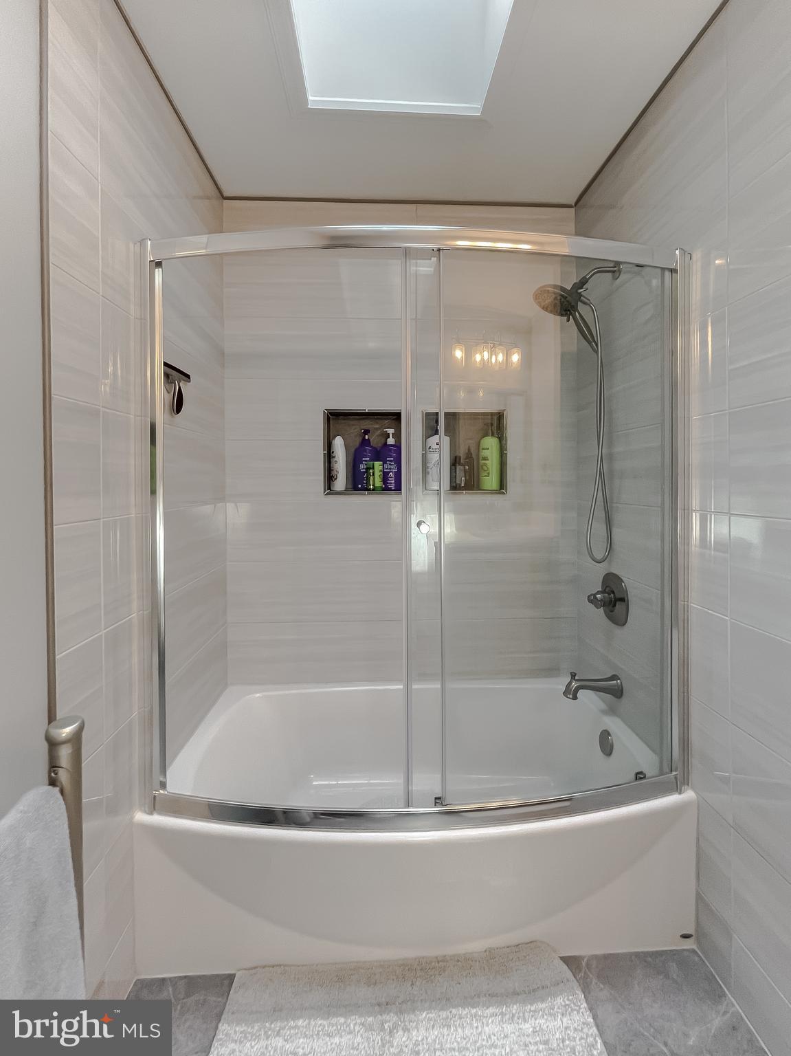 LAUREL BRANCH - Residential