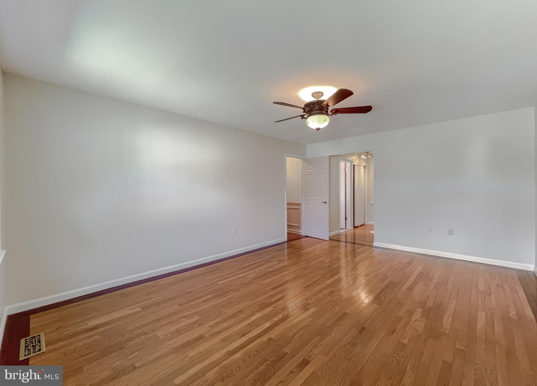 LAUREL BRANCH - Residential