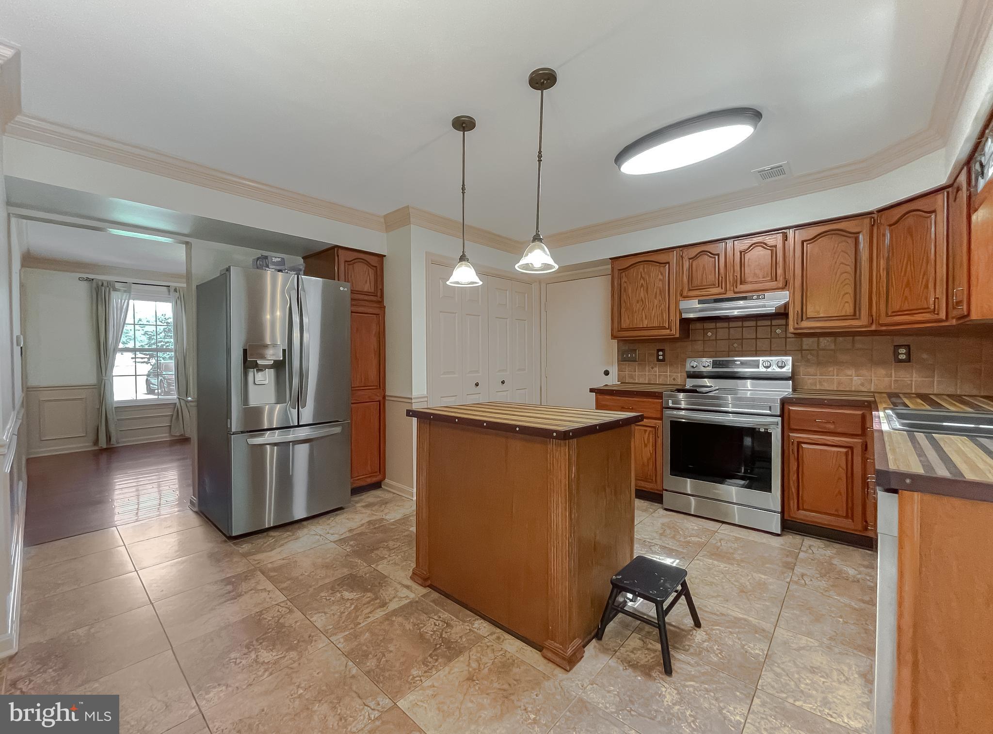 LAUREL BRANCH - Residential