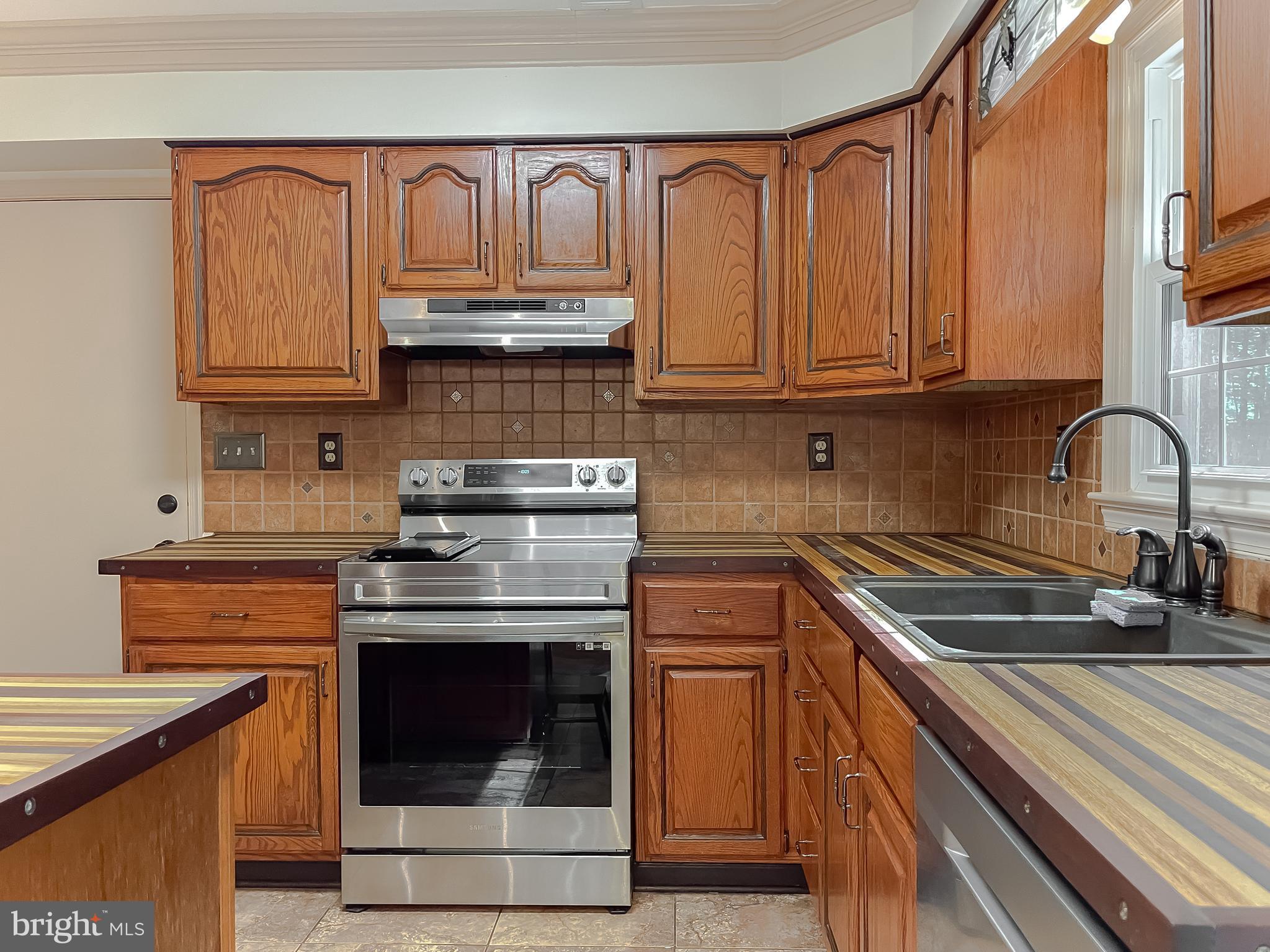 LAUREL BRANCH - Residential