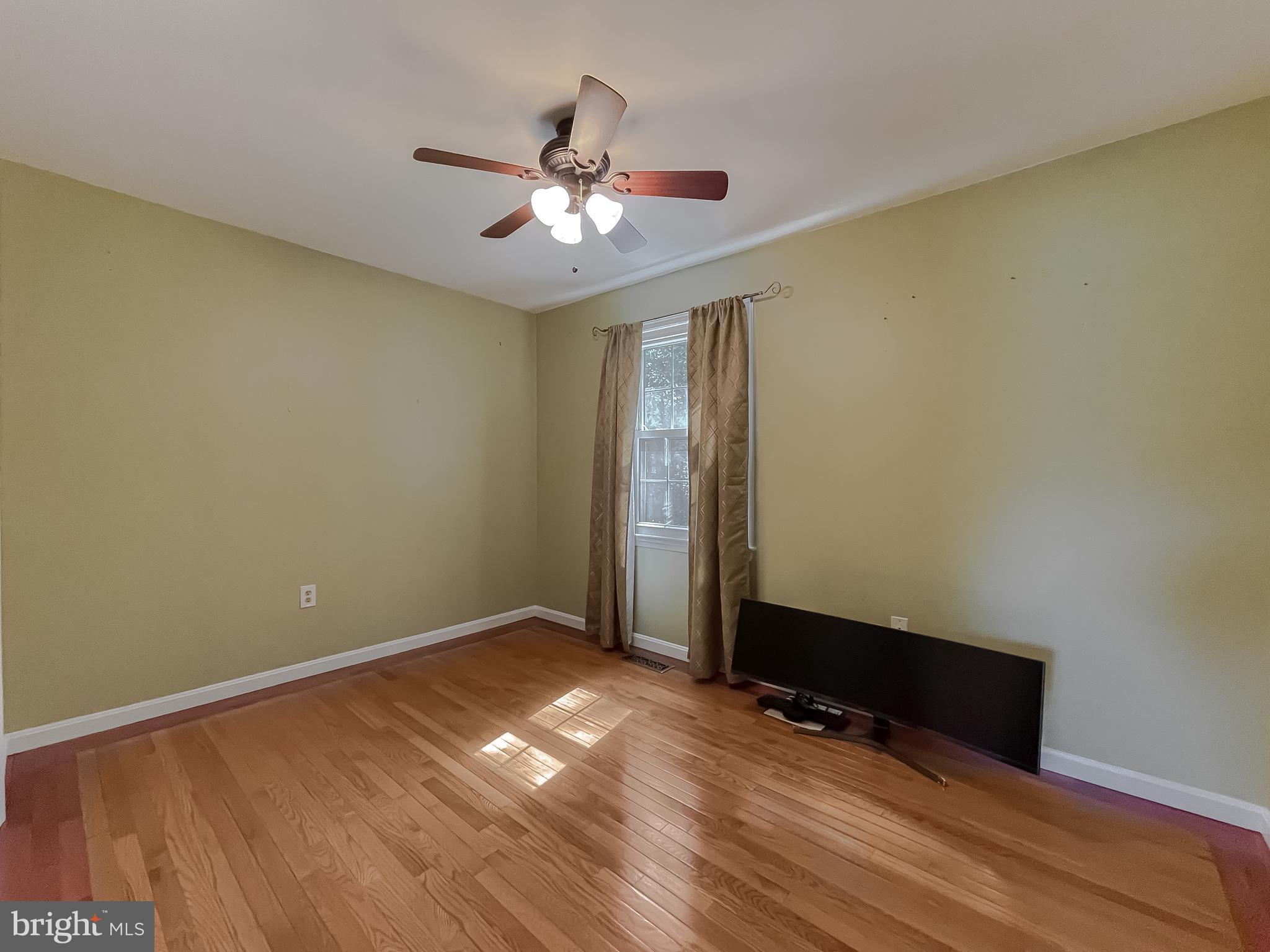 LAUREL BRANCH - Residential