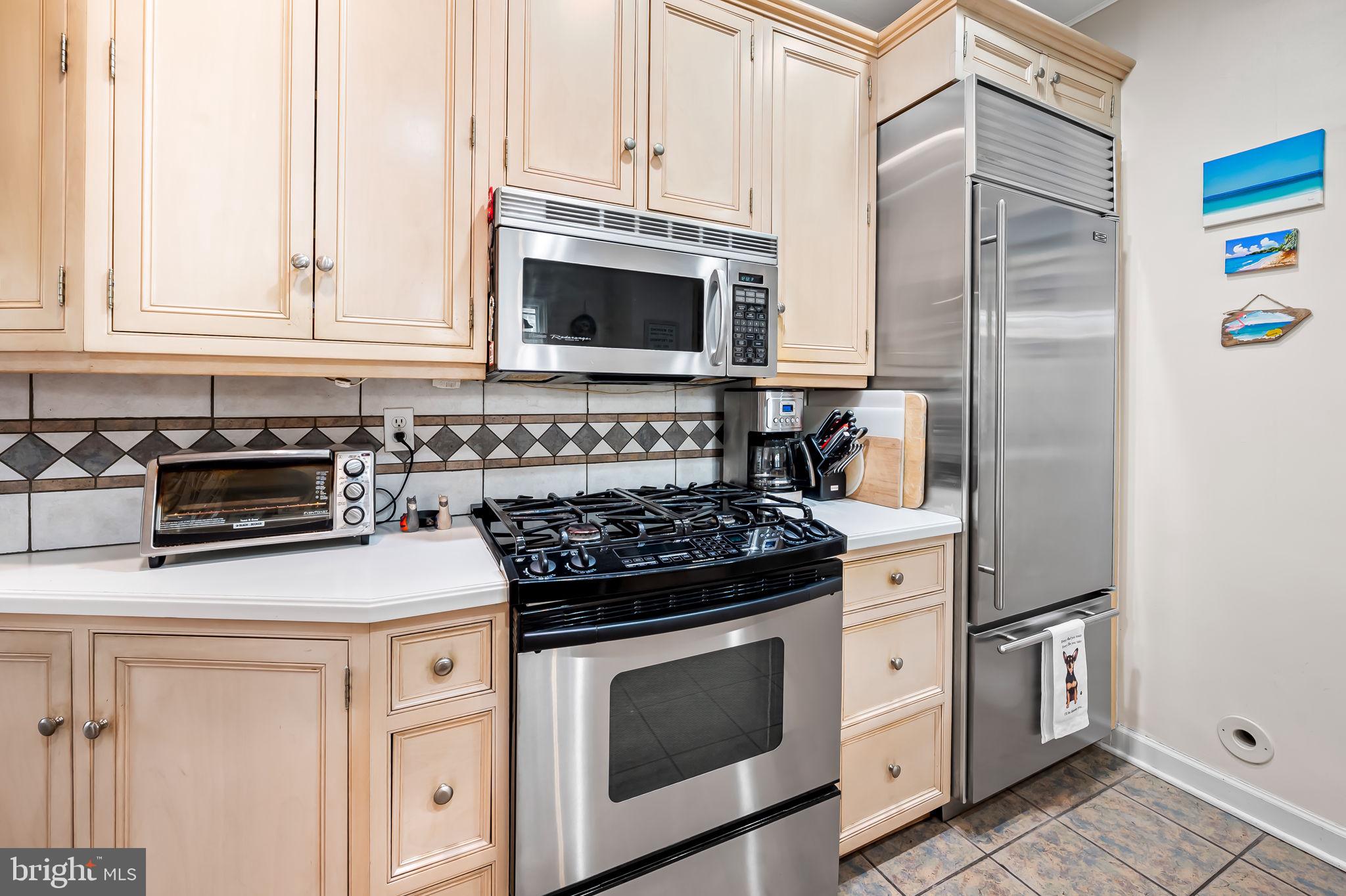 ROLAND PARK - Residential