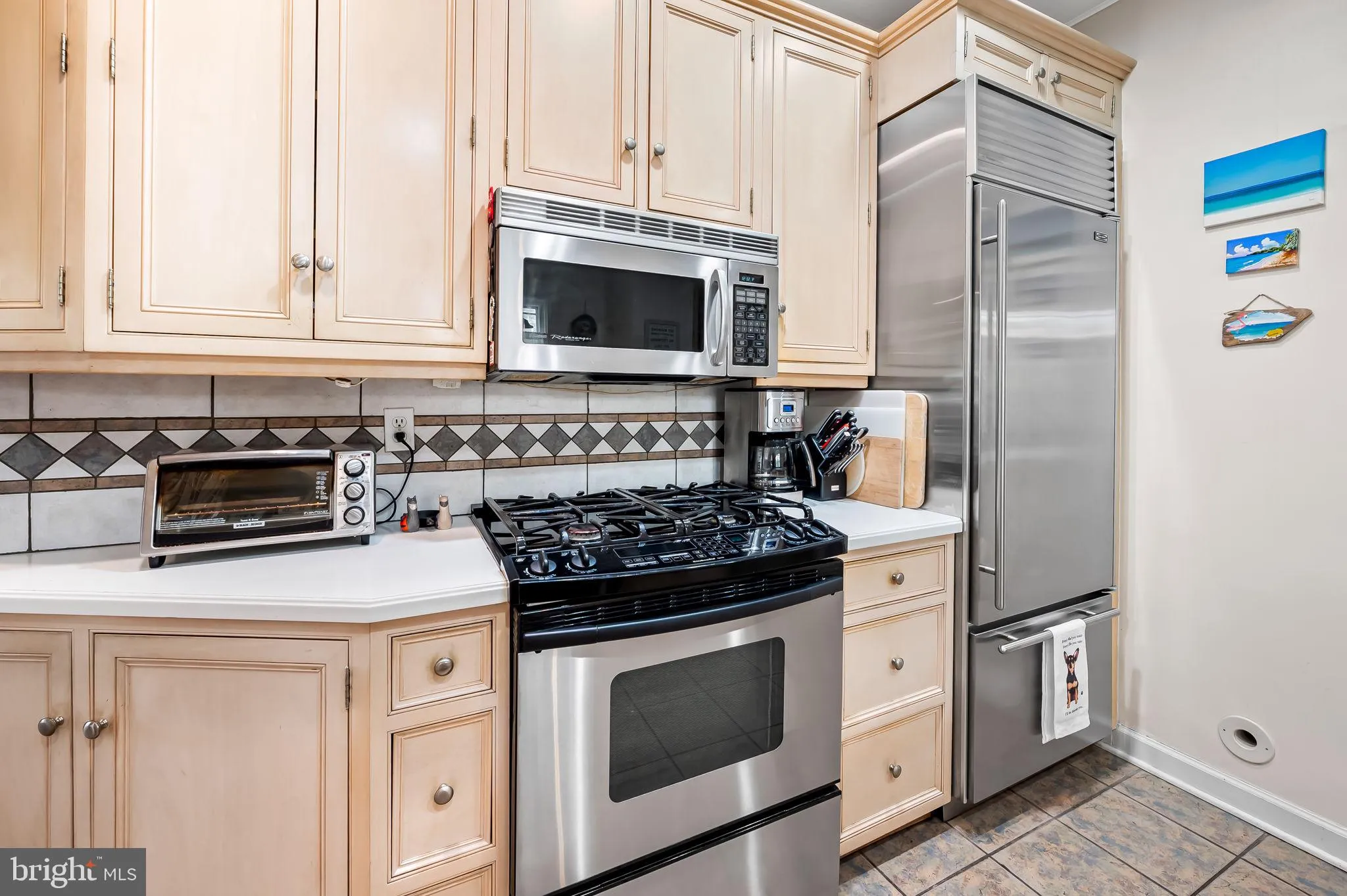 Baltimore, Maryland 21210, United States, 5 Bedrooms Bedrooms, ,5 BathroomsBathrooms,Residential,Active,2113