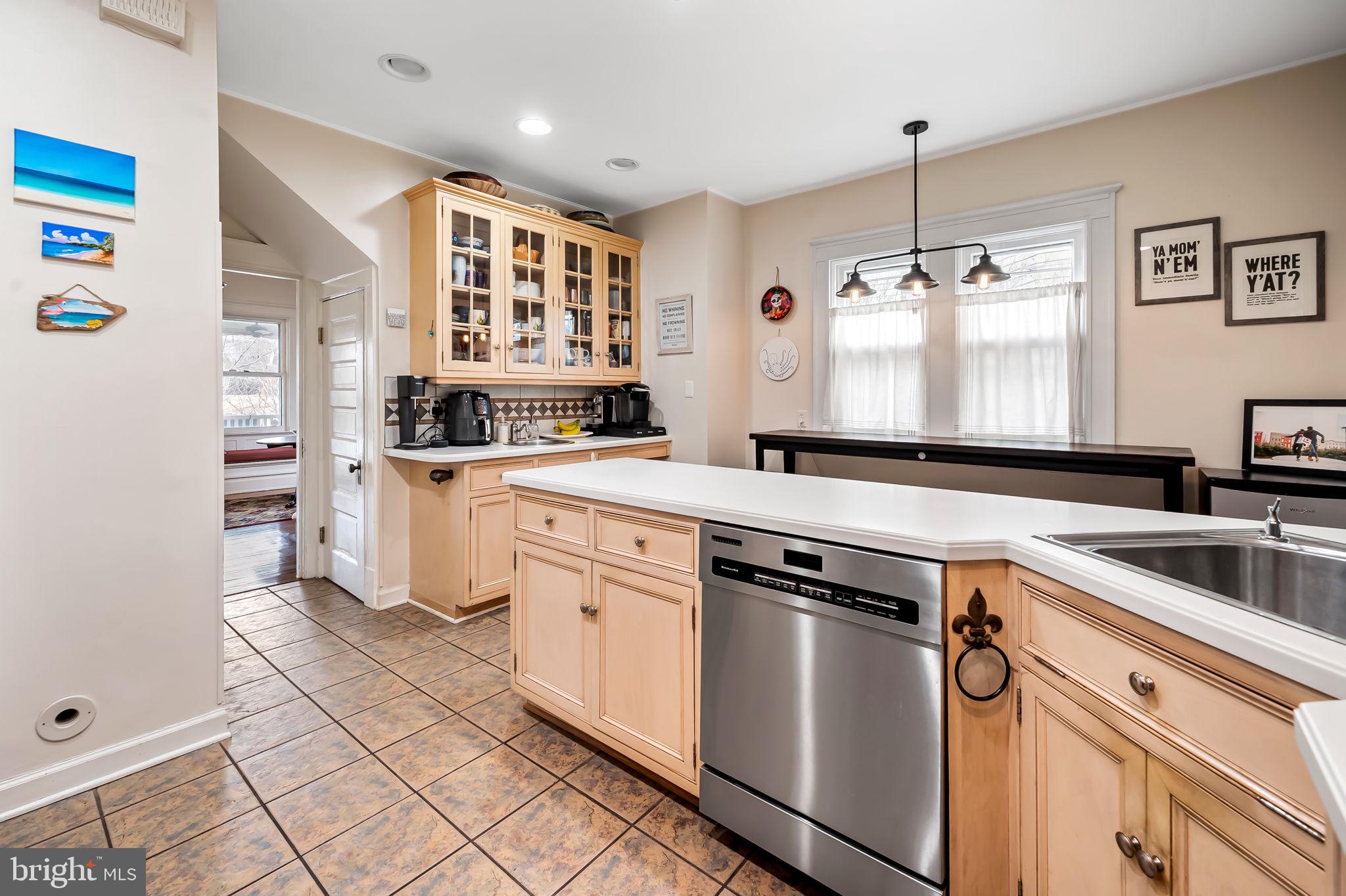 ROLAND PARK - Residential