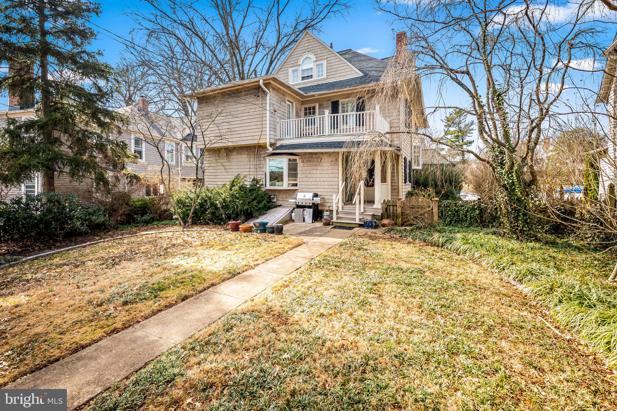 ROLAND PARK - Residential