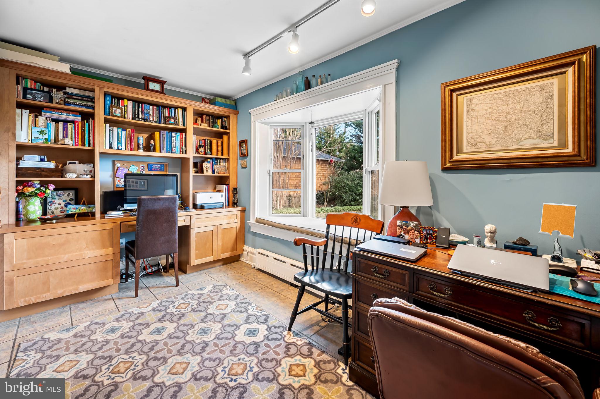 ROLAND PARK - Residential
