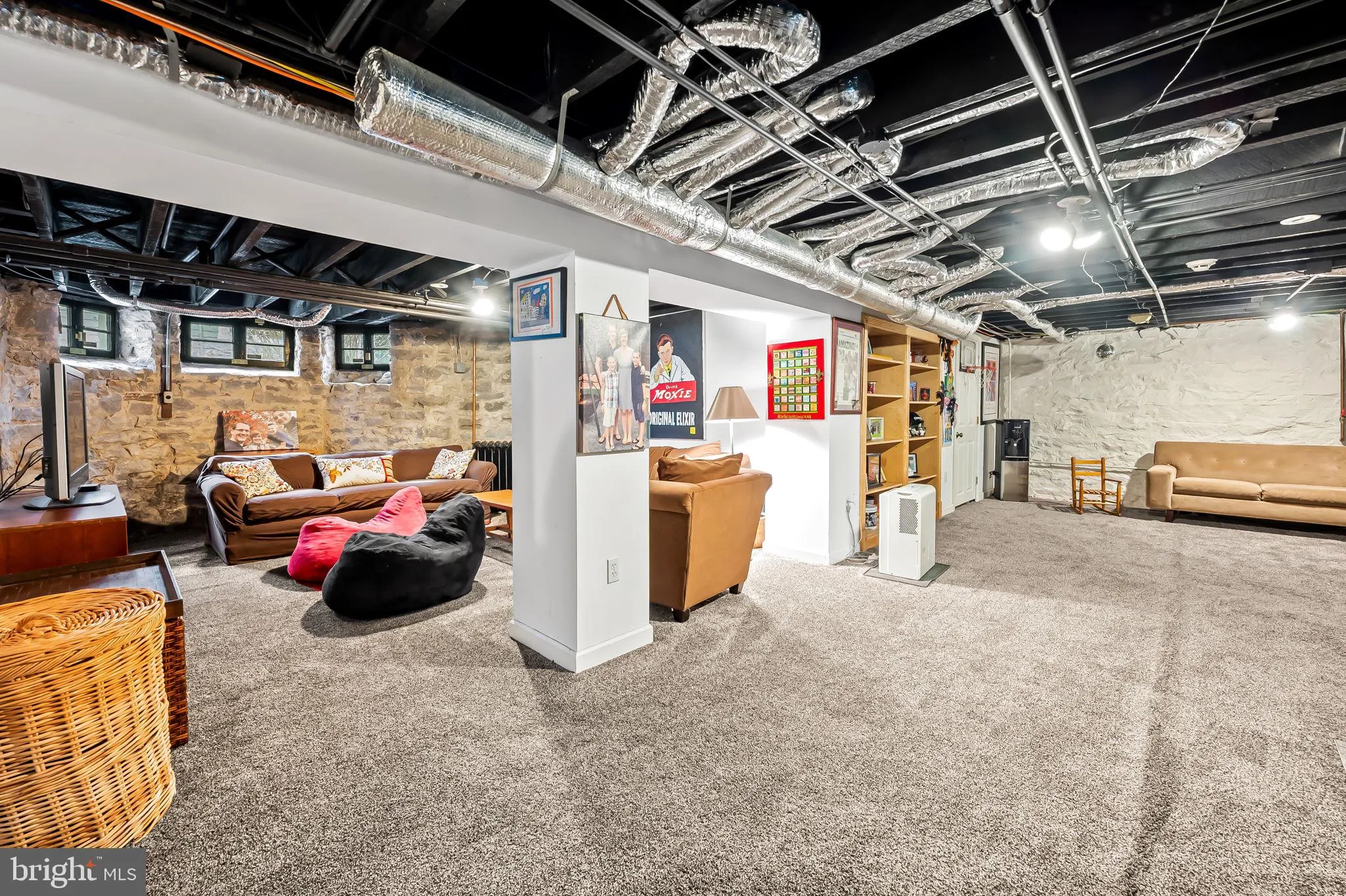 Baltimore, Maryland 21210, United States, 5 Bedrooms Bedrooms, ,5 BathroomsBathrooms,Residential,Active,2113