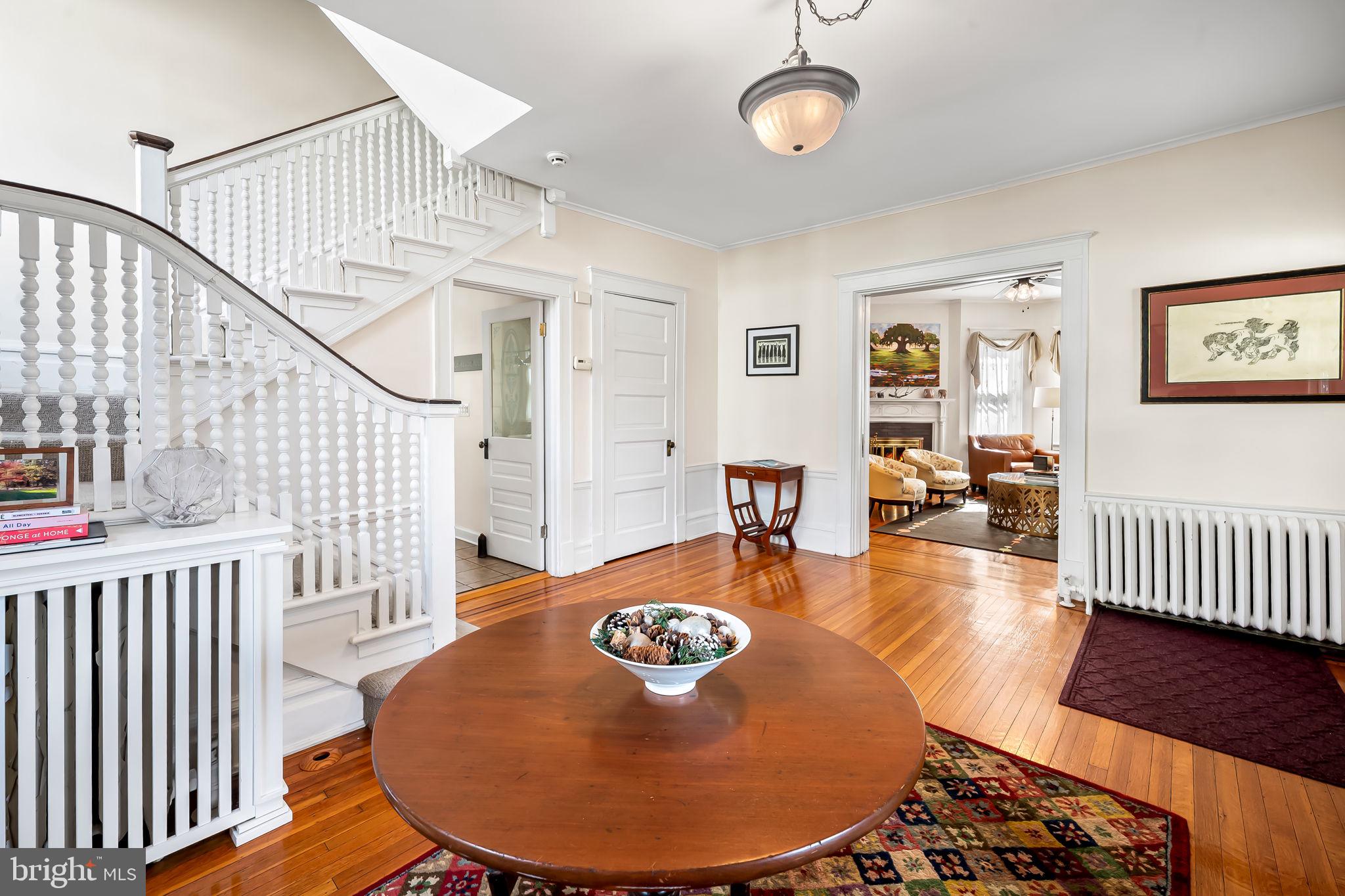ROLAND PARK - Residential