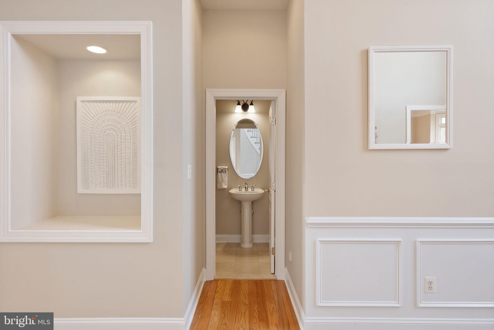 LANSDOWNE ON THE POTOMAC - Residential