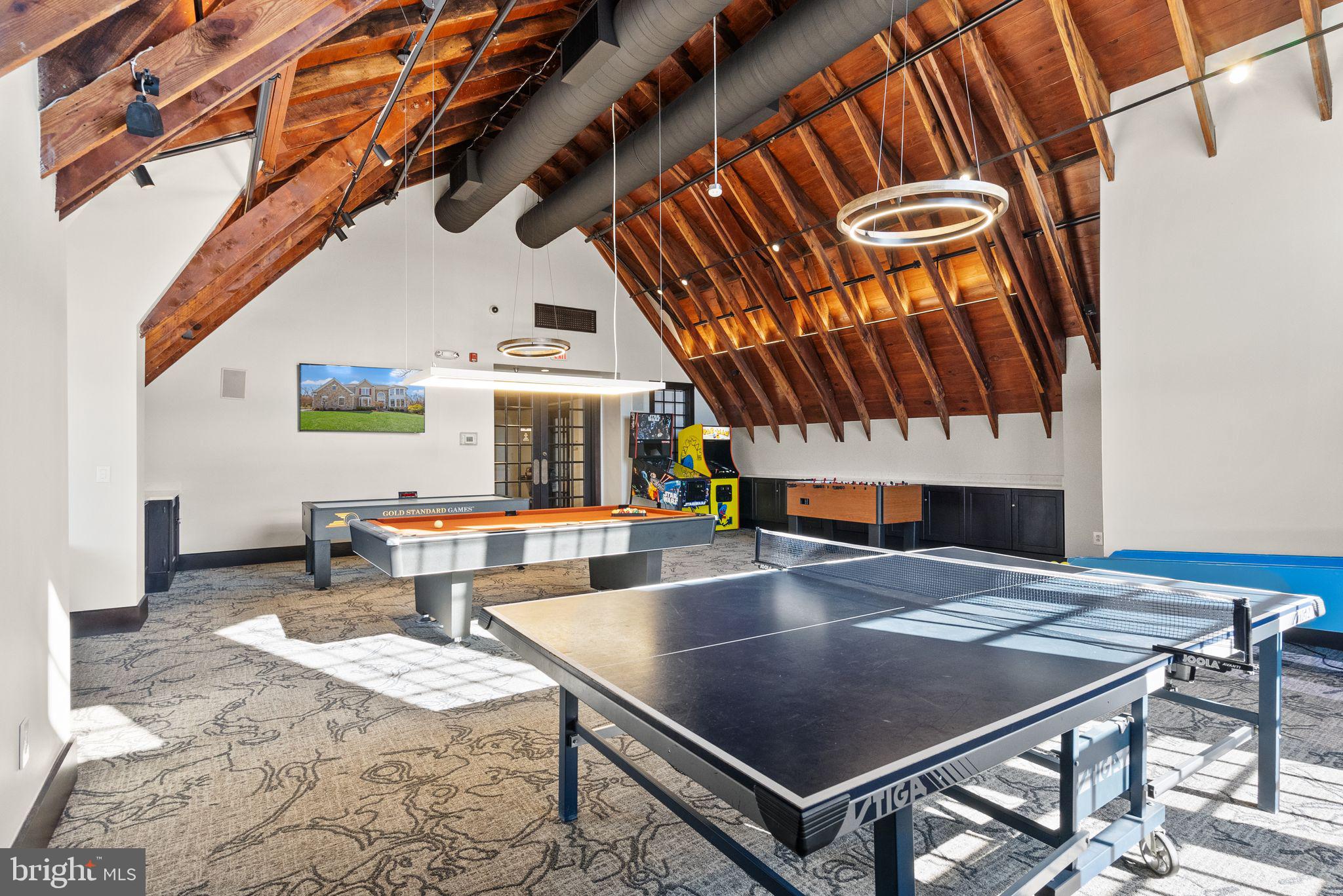 LANSDOWNE ON THE POTOMAC - Residential