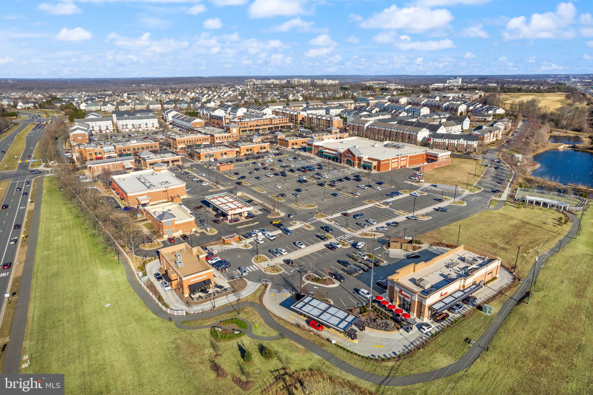 LANSDOWNE ON THE POTOMAC - Residential
