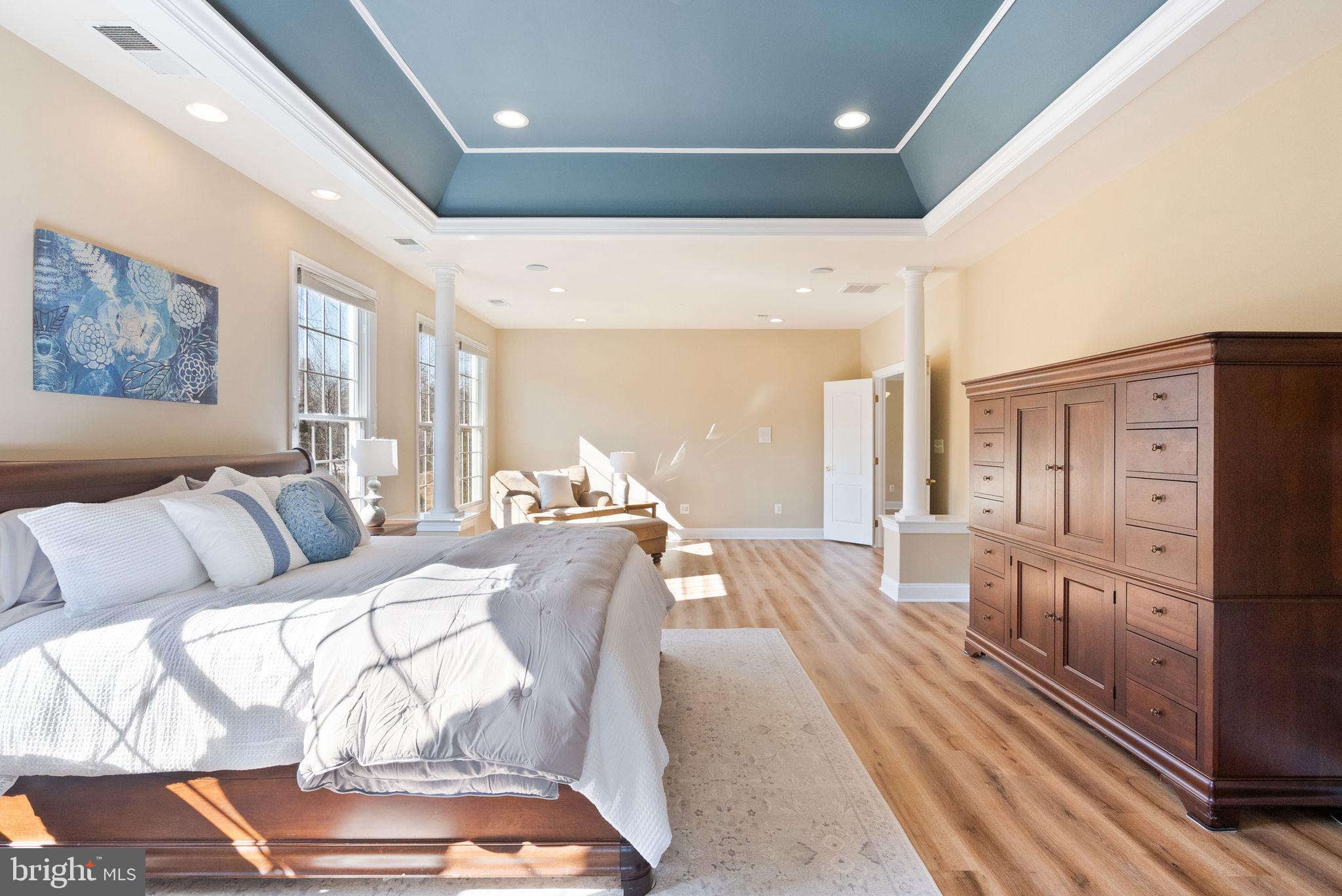 LANSDOWNE ON THE POTOMAC - Residential