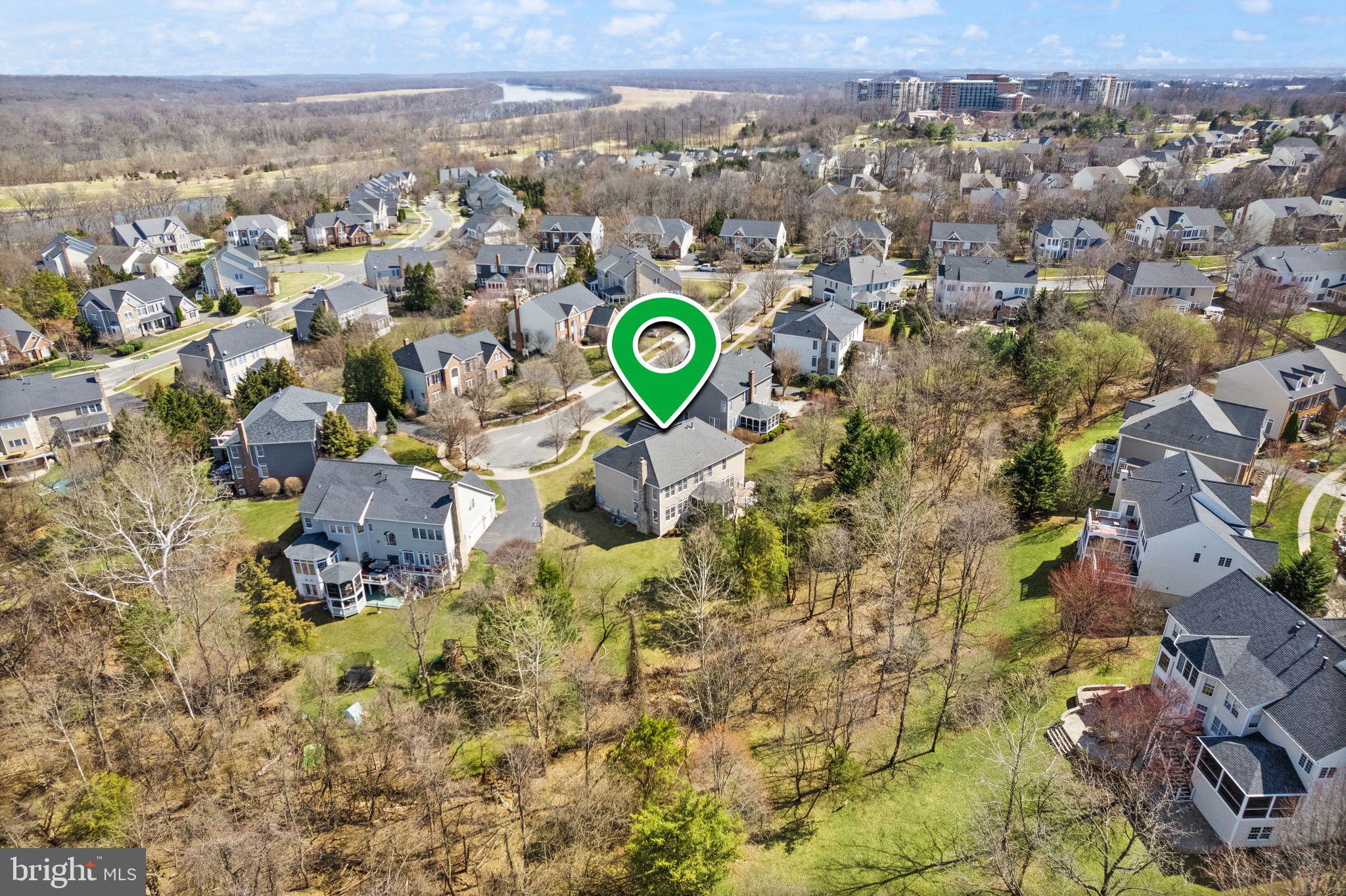 LANSDOWNE ON THE POTOMAC - Residential