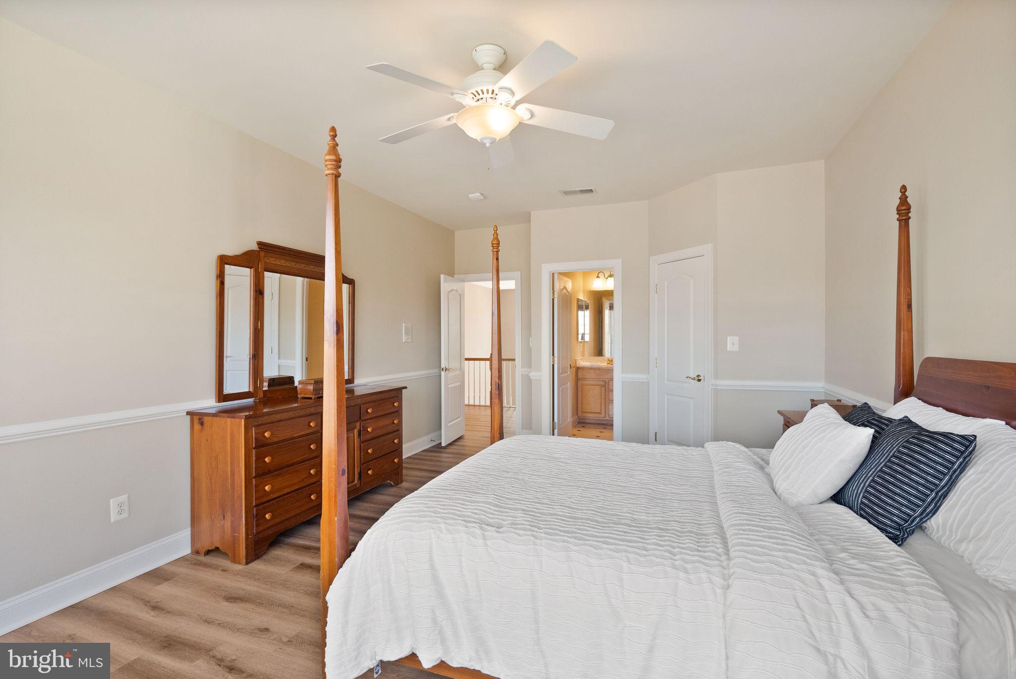 LANSDOWNE ON THE POTOMAC - Residential