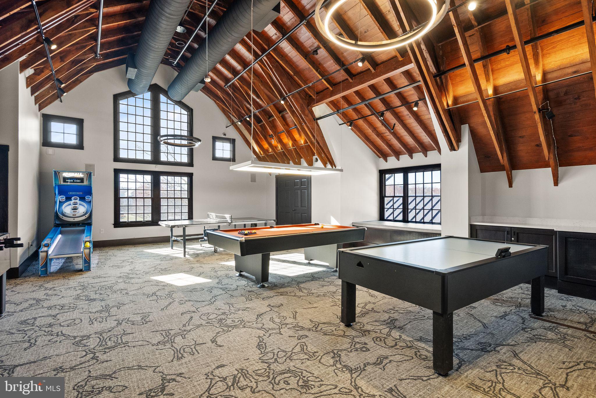 LANSDOWNE ON THE POTOMAC - Residential