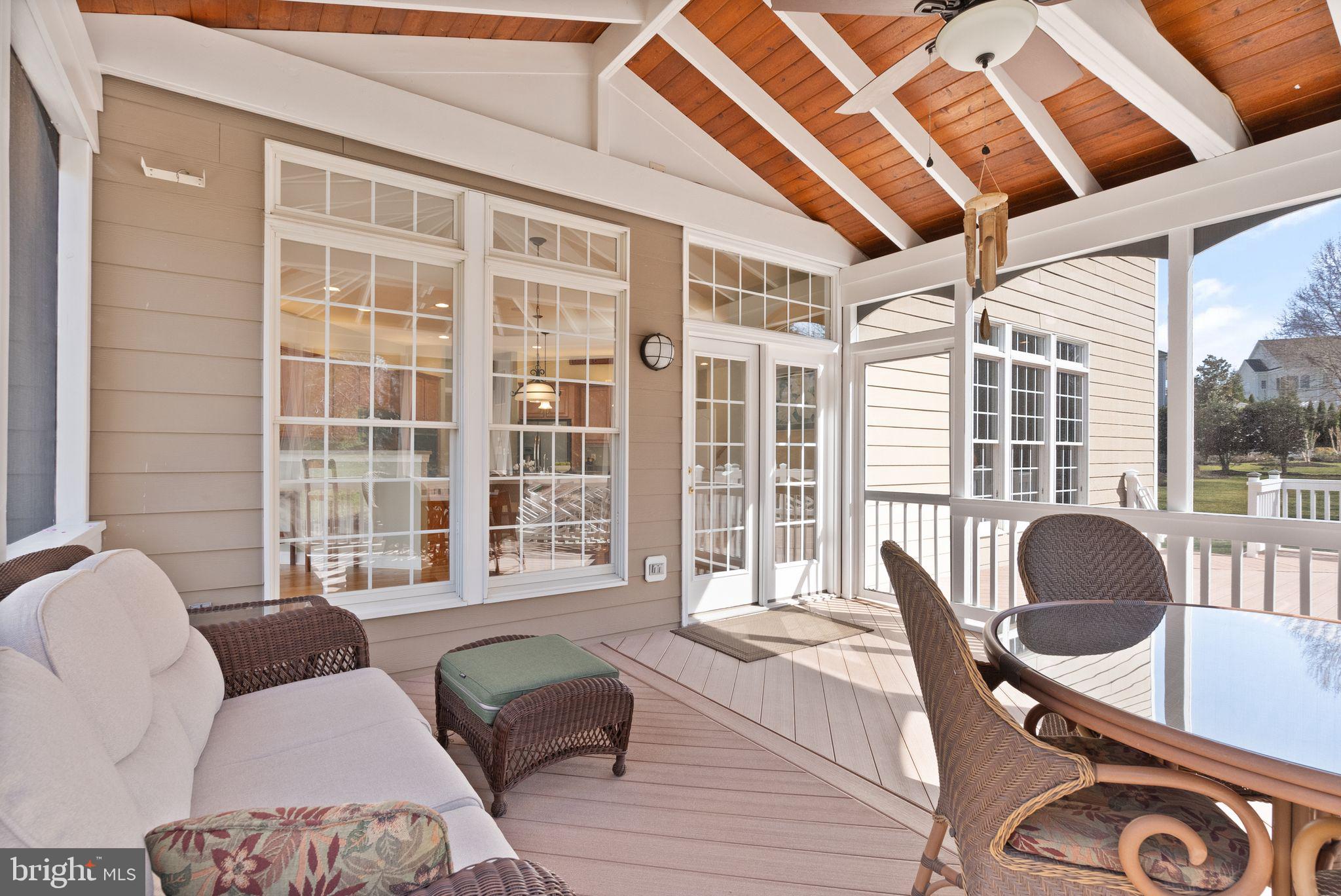 LANSDOWNE ON THE POTOMAC - Residential