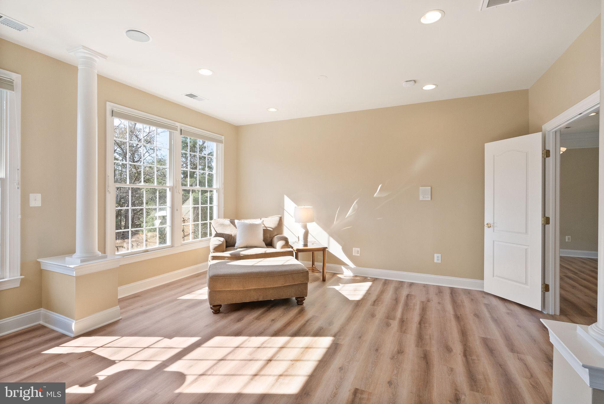 LANSDOWNE ON THE POTOMAC - Residential