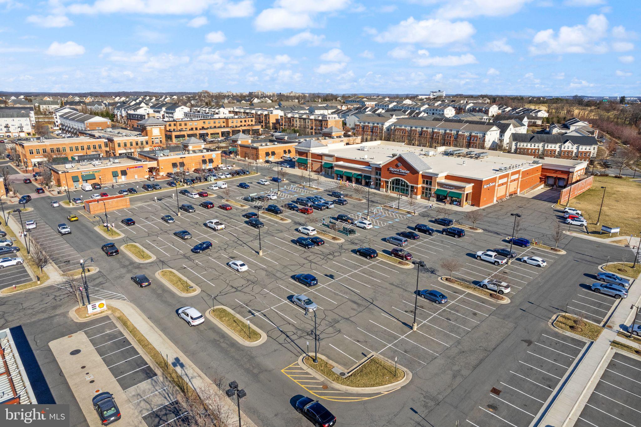 LANSDOWNE ON THE POTOMAC - Residential