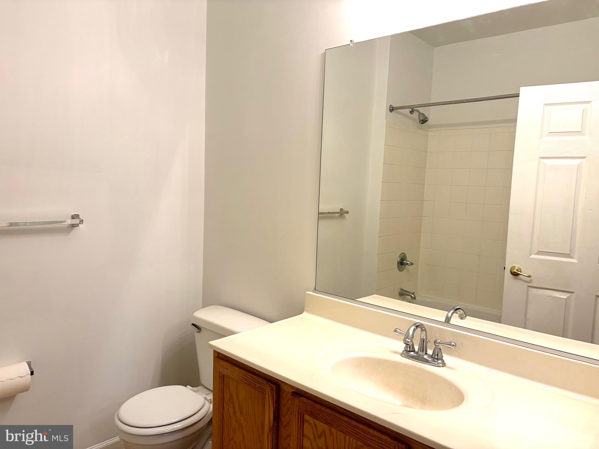 THE ADDISON AT ST PAUL - Residential